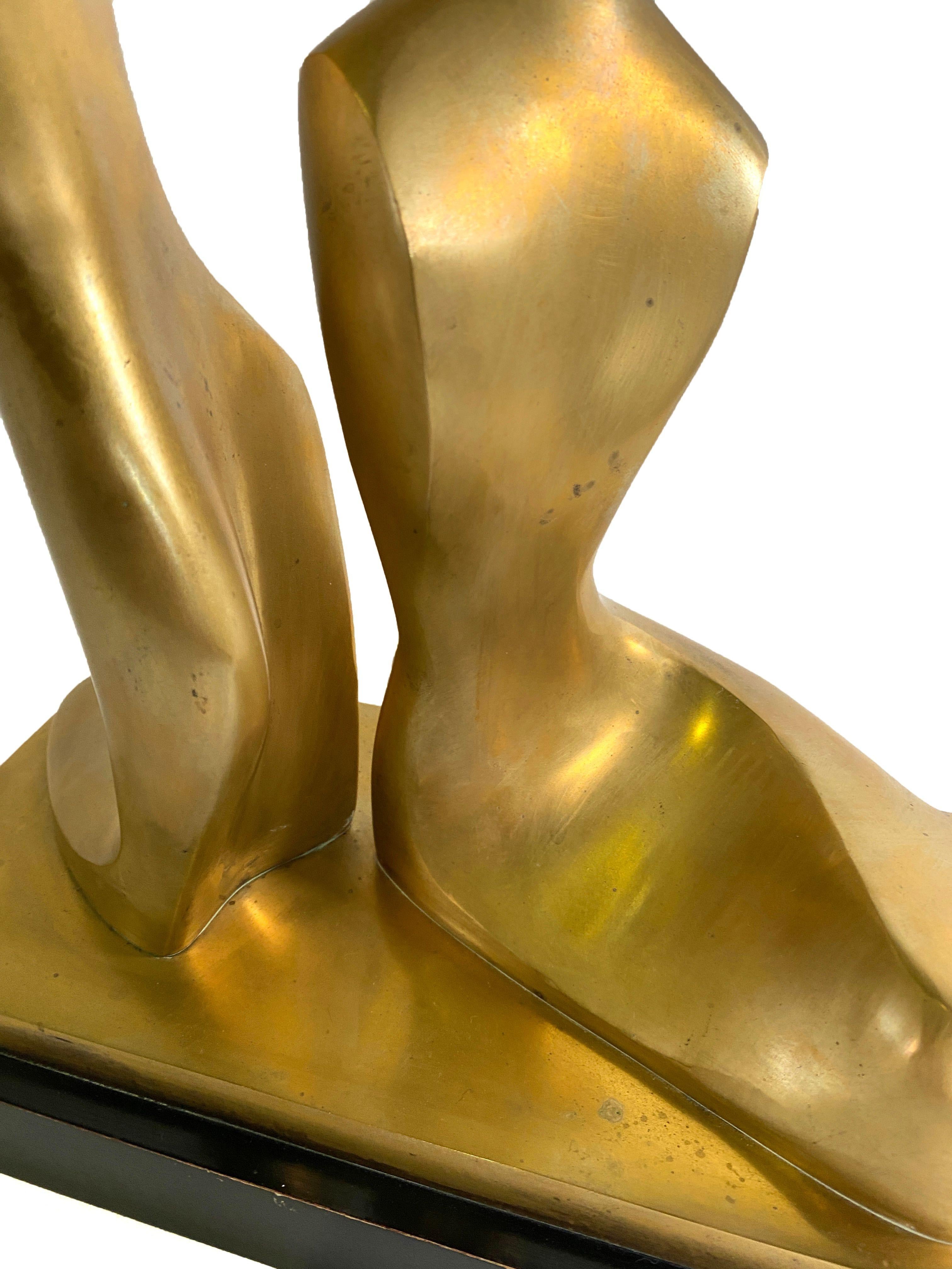 Israeli Modern Brass Sculpture of Lovers, Itzik Benshalom For Sale 1