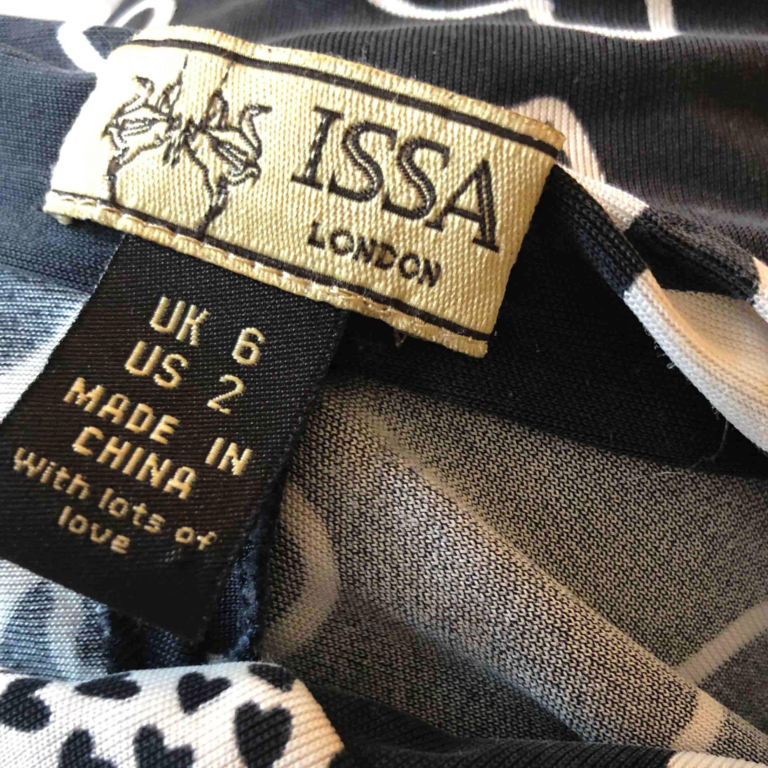 Issa London Mini robe kimono en soie à cœurs mélangés Pour femmes en vente