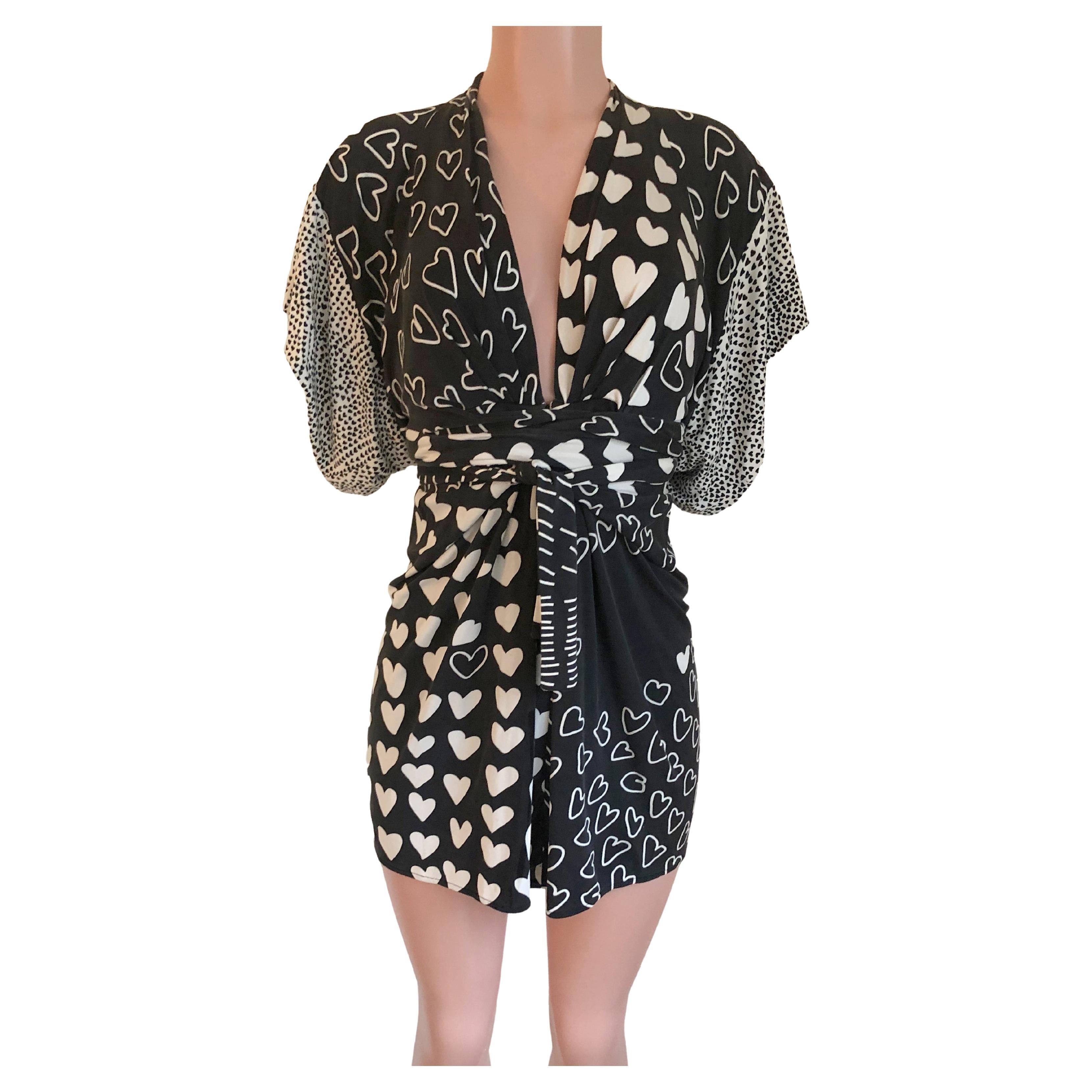 Issa London Mixed Hearts Silk Kimono Mini Dress For Sale