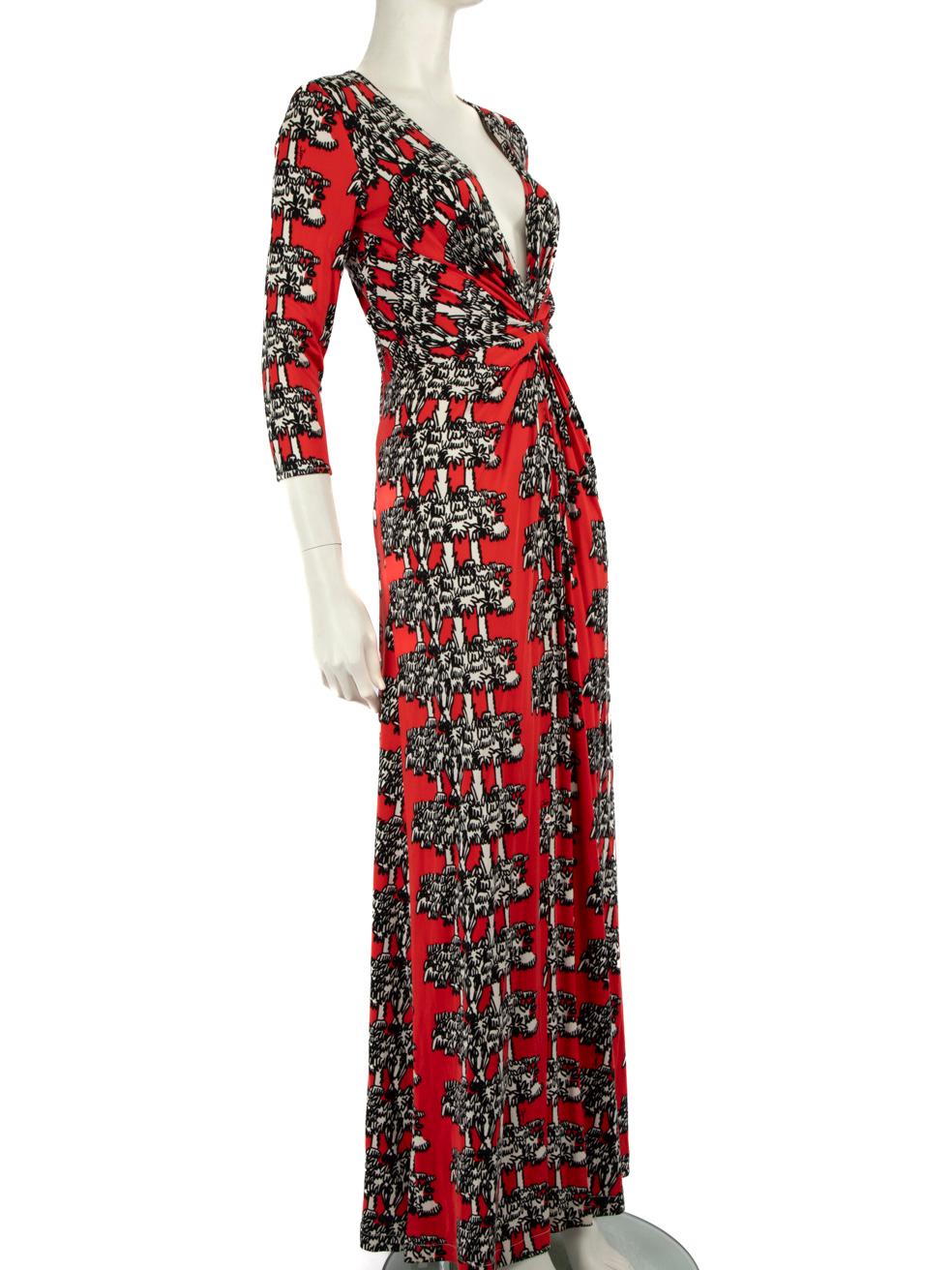 CONDITION is Very good. Minimal wear to dress is evident. Light mark to the zip lining near the top and missing composition label on this used Issa London designer resale item.
 
 Details
 Multicolour: Red, Black and White
 Synthetic
 Dress
 Maxi
