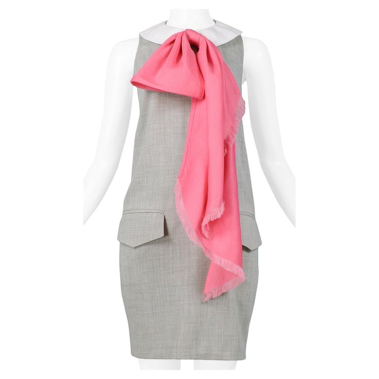Issac Mizrahi Grey Dress With Pink Bow 1991 For Sale at 1stDibs Issac Mizrahi Grey Dress With Pink Bow 1991 For Sale at 1stDibs