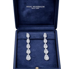 Orecchini a goccia con diamanti certificati GIA da 13,05 carati di Issac Nussbaum