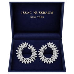 Issac Nussbaum Pendientes de diamantes en forma de media luna de oro blanco de 18 quilates y 15,00 quilates