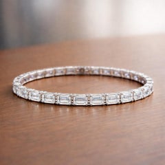 Issac Nussbaum Pulsera de Diamantes Oriente-Occidente talla esmeralda de 24,11 quilates en oro blanco de 18 quilates