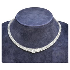 Collana con diamanti taglio smeraldo Issac Nussbaum in oro bianco 18 carati 49,75