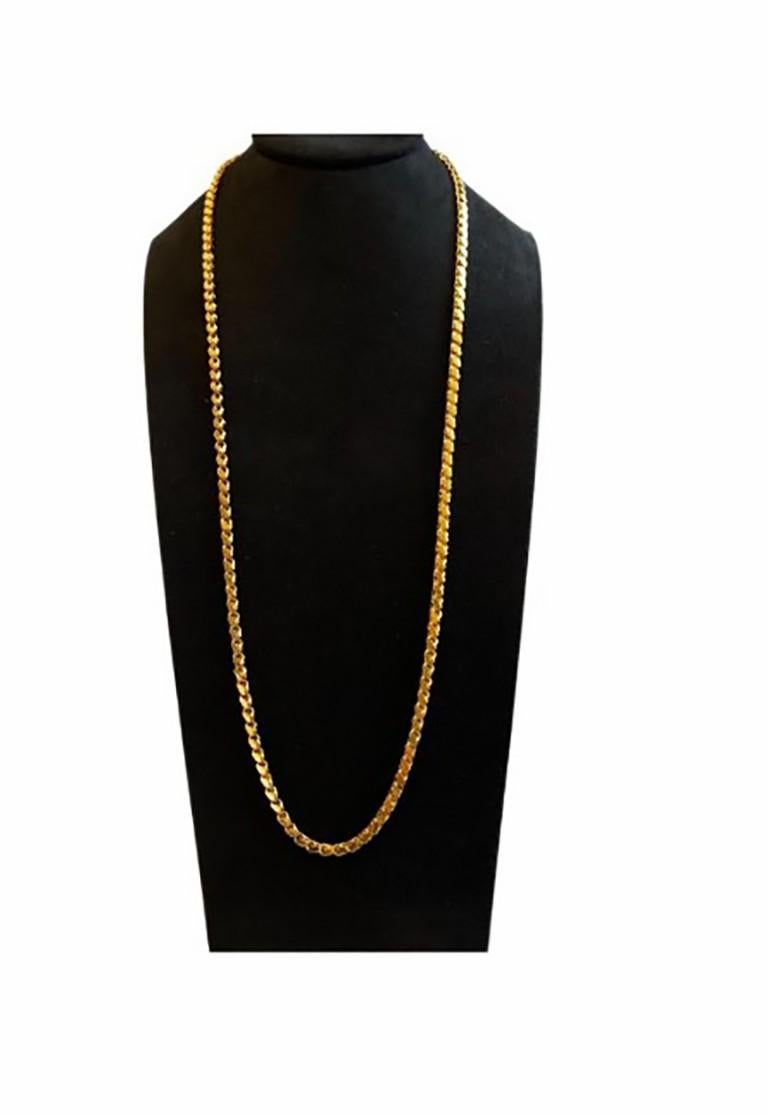 Yellow 18 karat gold necklace, an impressive 31 inch armored mesh style necklace.
Weighing approximately 45 grams. 


All items sold are accompanied by an appraisal done by our in-house gemologist, as well as original GIA certificates, if specified