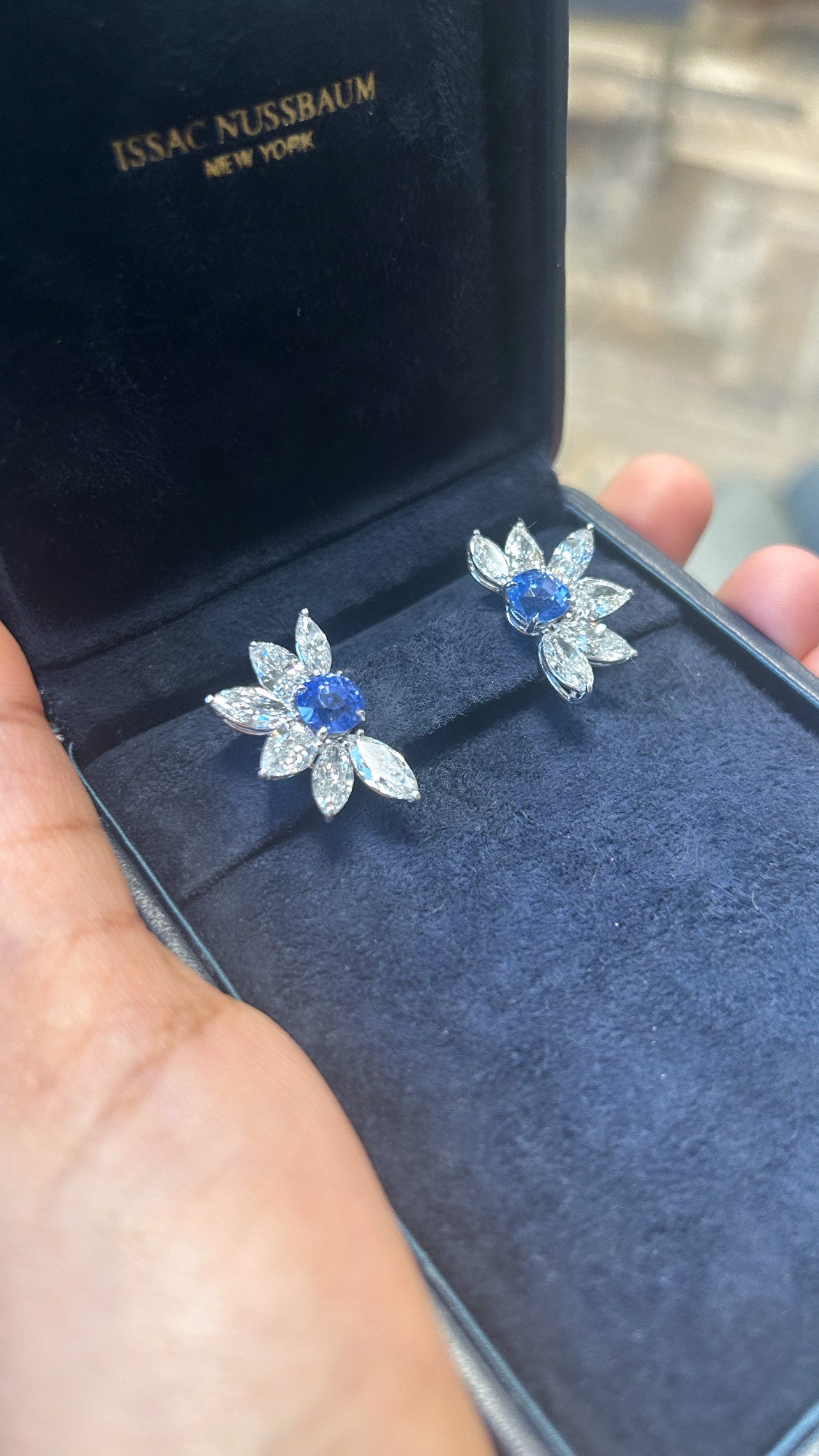 Pendientes de diamantes marquesa y zafiro pera Issac Nussbaum de 8,12 quilates