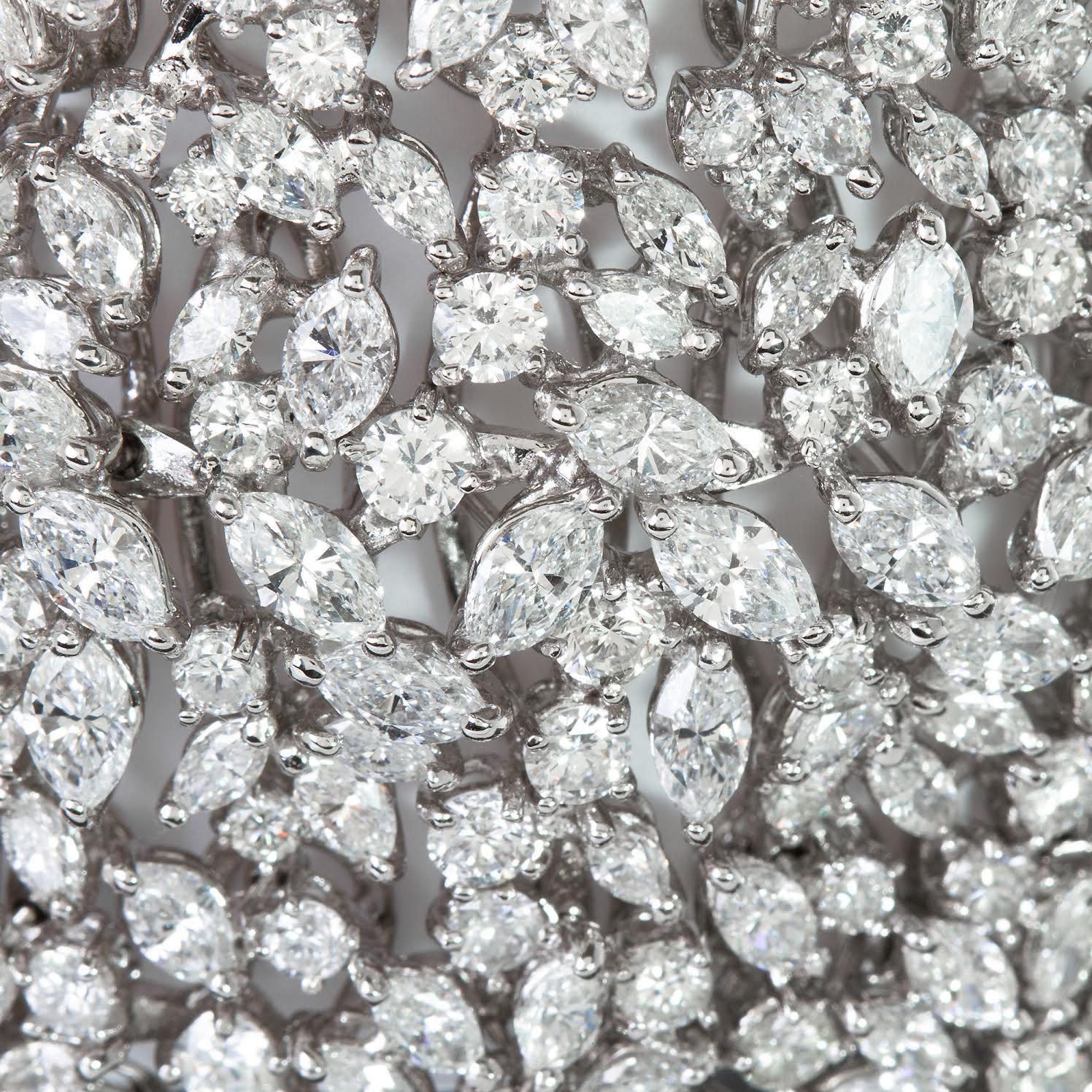 Diamant-Cluster-Manschettenarmband von Issac Nussbaum im Zustand „Neu“ im Angebot in New York, NY