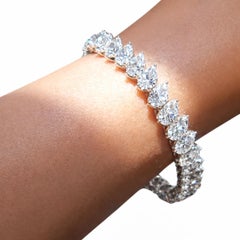 Issac Nussbaum Platine certifié GIA 23.74 Carats Diamant Bracelet Tennis Poire