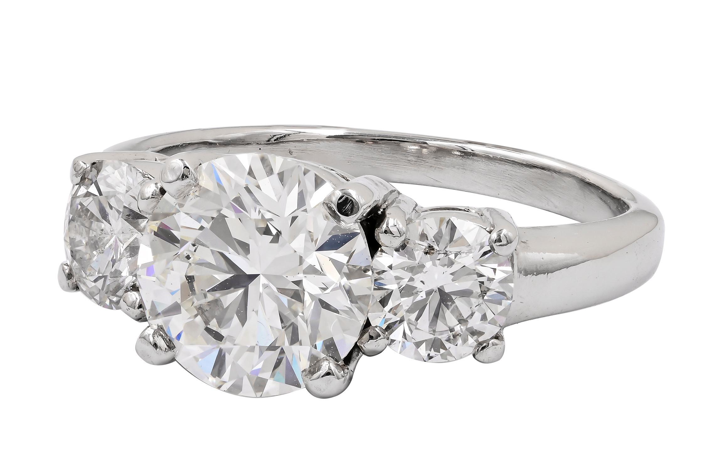 Modern ISSAC NUSSBAUM NEW YORK  3 stone diamond engagement ring For Sale