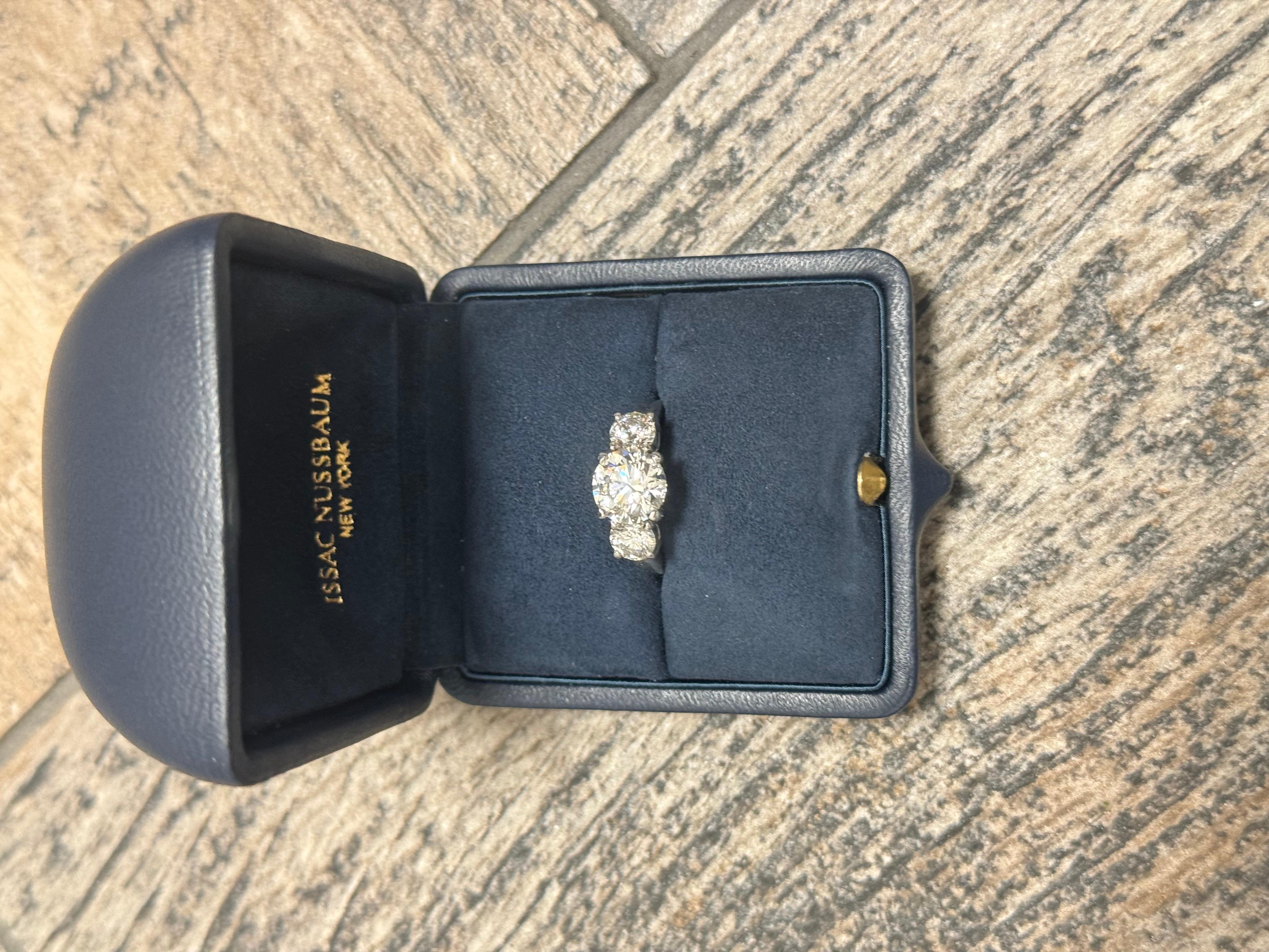 ISSAC NUSSBAUM NEW YORK  3 stone diamond engagement ring For Sale 1