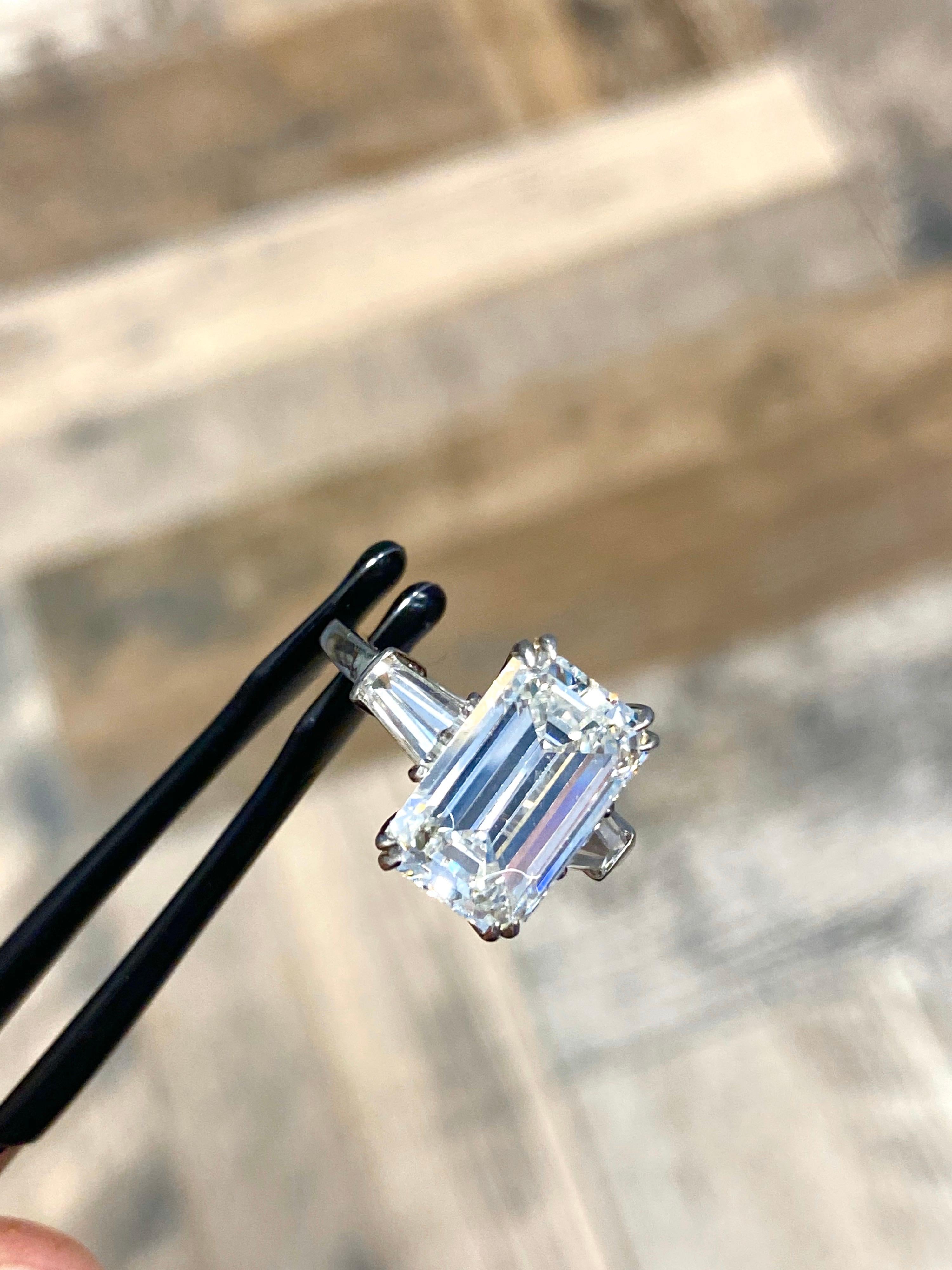 GIA Certified 5.72 Carat Emerald Cut Diamond Ring In New Condition In New York, NY