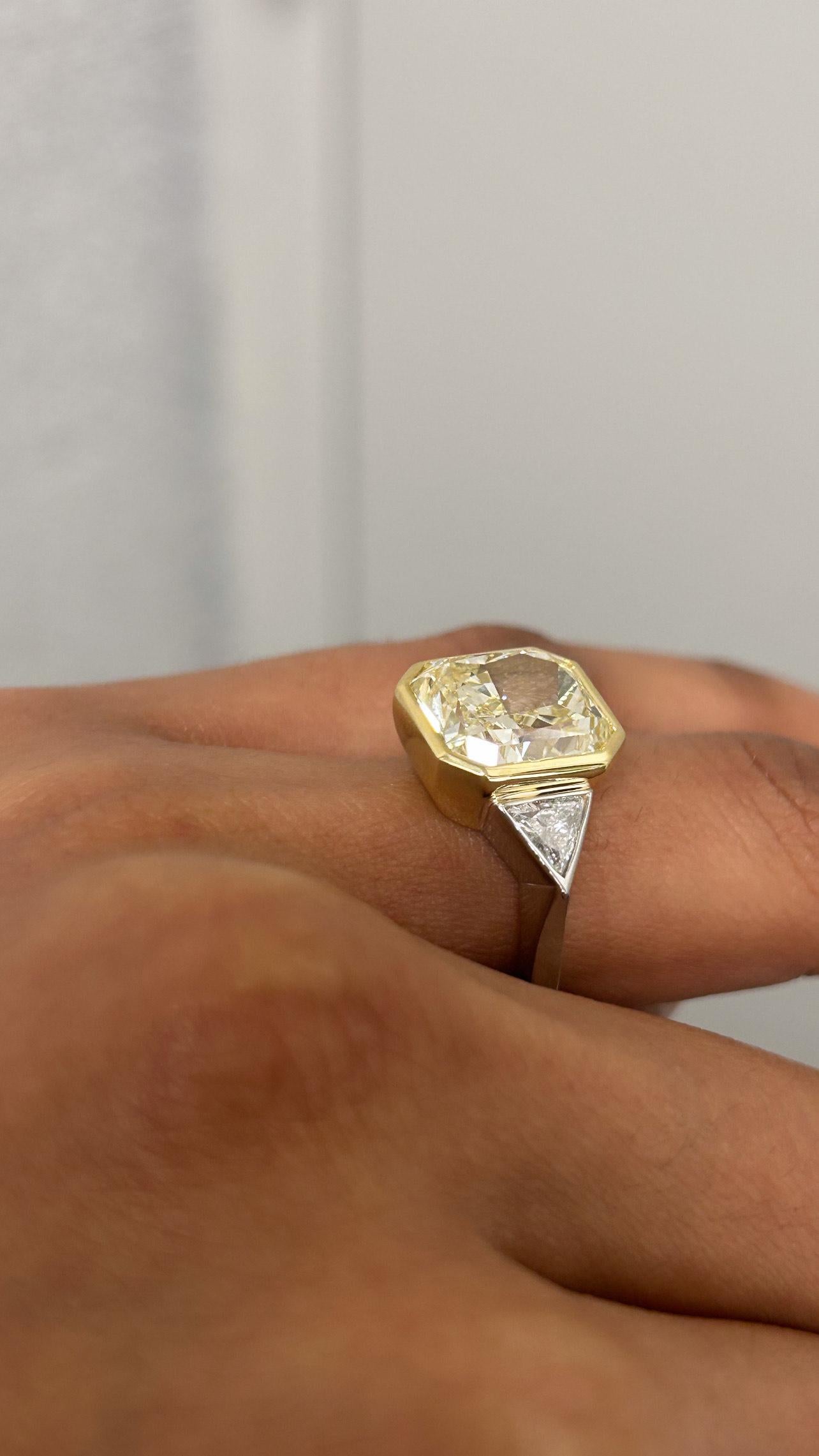 Issac Nussbuam Verlobungsring, GIA-zertifizierter 7,28 Karat natürlicher gelber natürlicher gelber Diamant (Brillantschliff) im Angebot