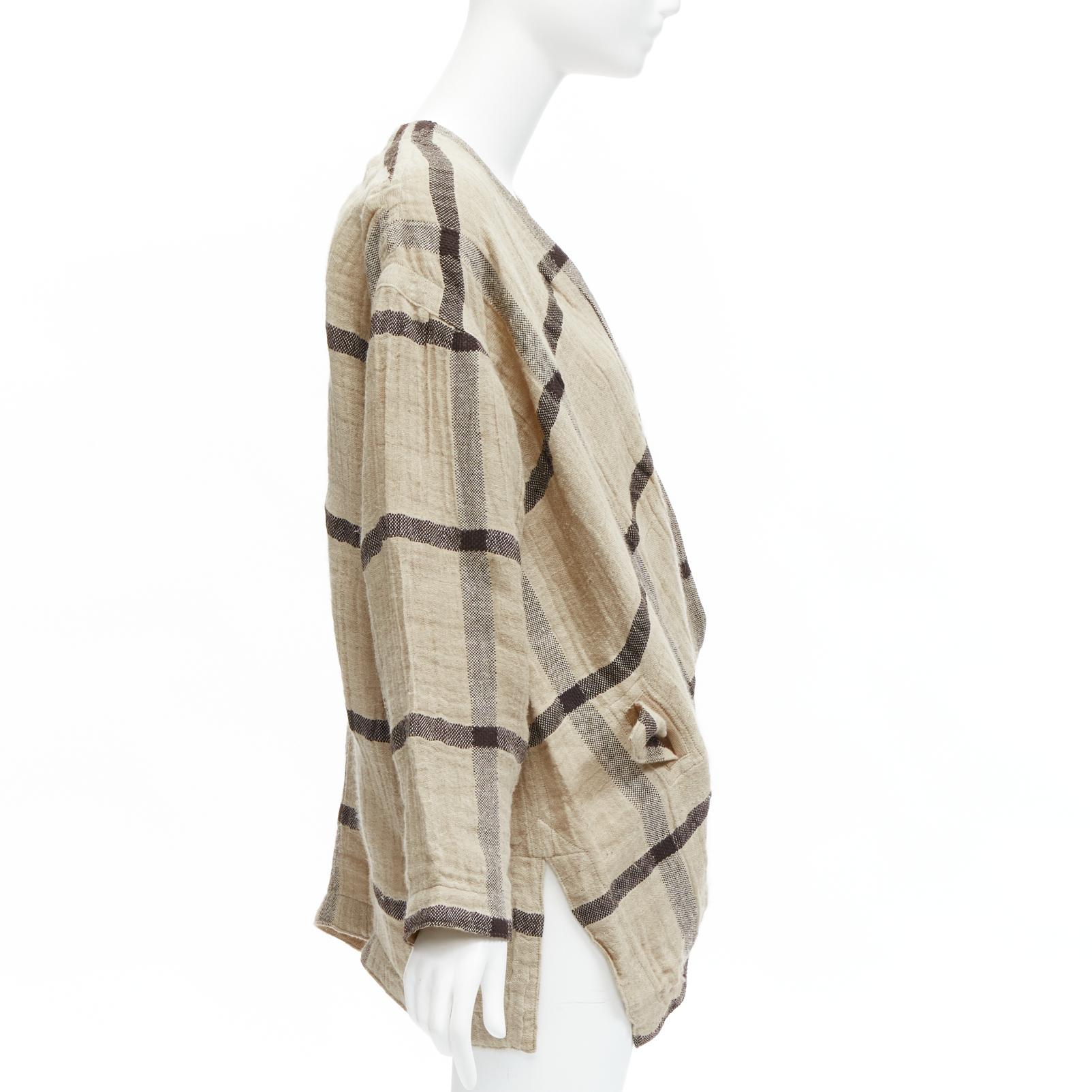 ISSEY MIYAKE 1980s Vintage beige black wrap front oversized crinkle coat JP9 In Good Condition For Sale In Hong Kong, NT