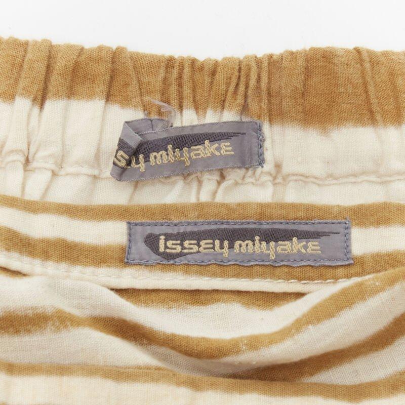 ISSEY MIYAKE 1980's Vintage beige jaune tribal stripe boxy top skirt set en vente 7