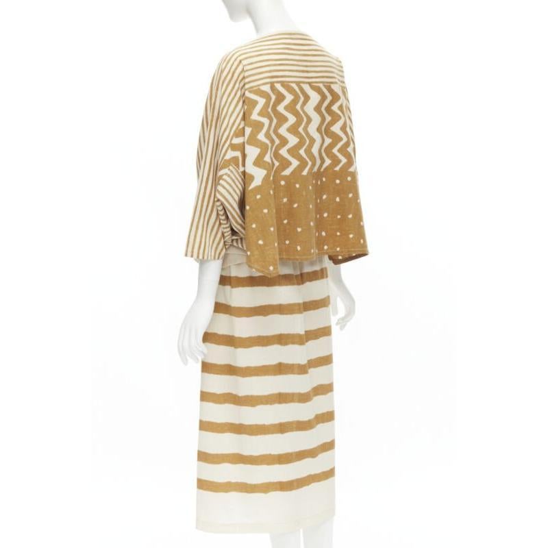 ISSEY MIYAKE 1980's Vintage beige jaune tribal stripe boxy top skirt set Pour femmes en vente