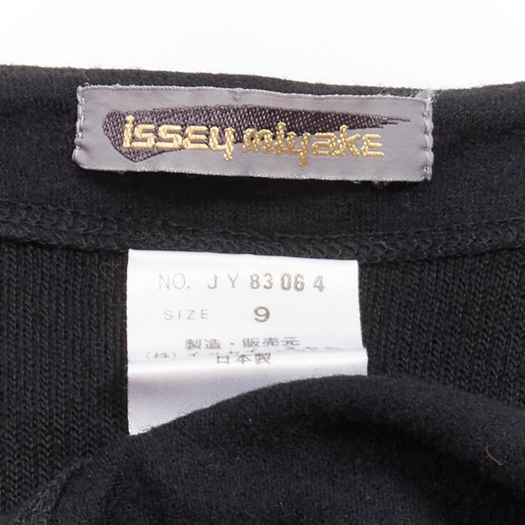 ISSEY MIYAKE 1980s Vintage black wool side zip draped cowl neck coat JP9 For Sale 5