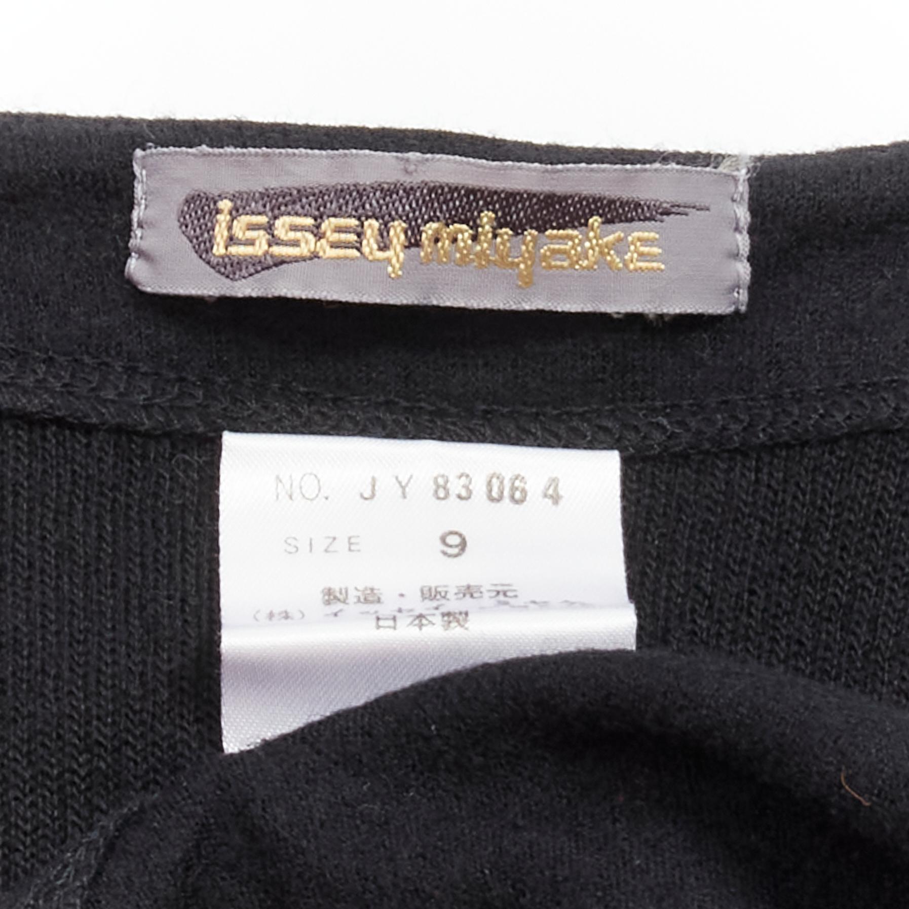 Issey Miyake 1980 Vintage manteau à col bénitier drapé en laine noire avec fermeture éclair latérale JP9 en vente 5