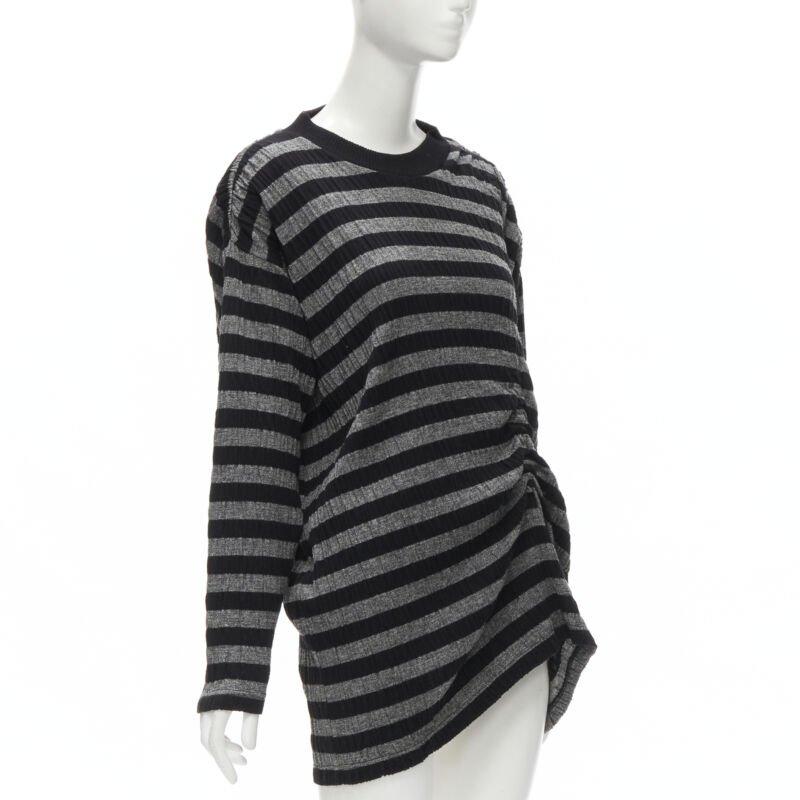 Nero Issey Miyake 1980, maglione vintage a righe nere e grigie con arricciature S in vendita