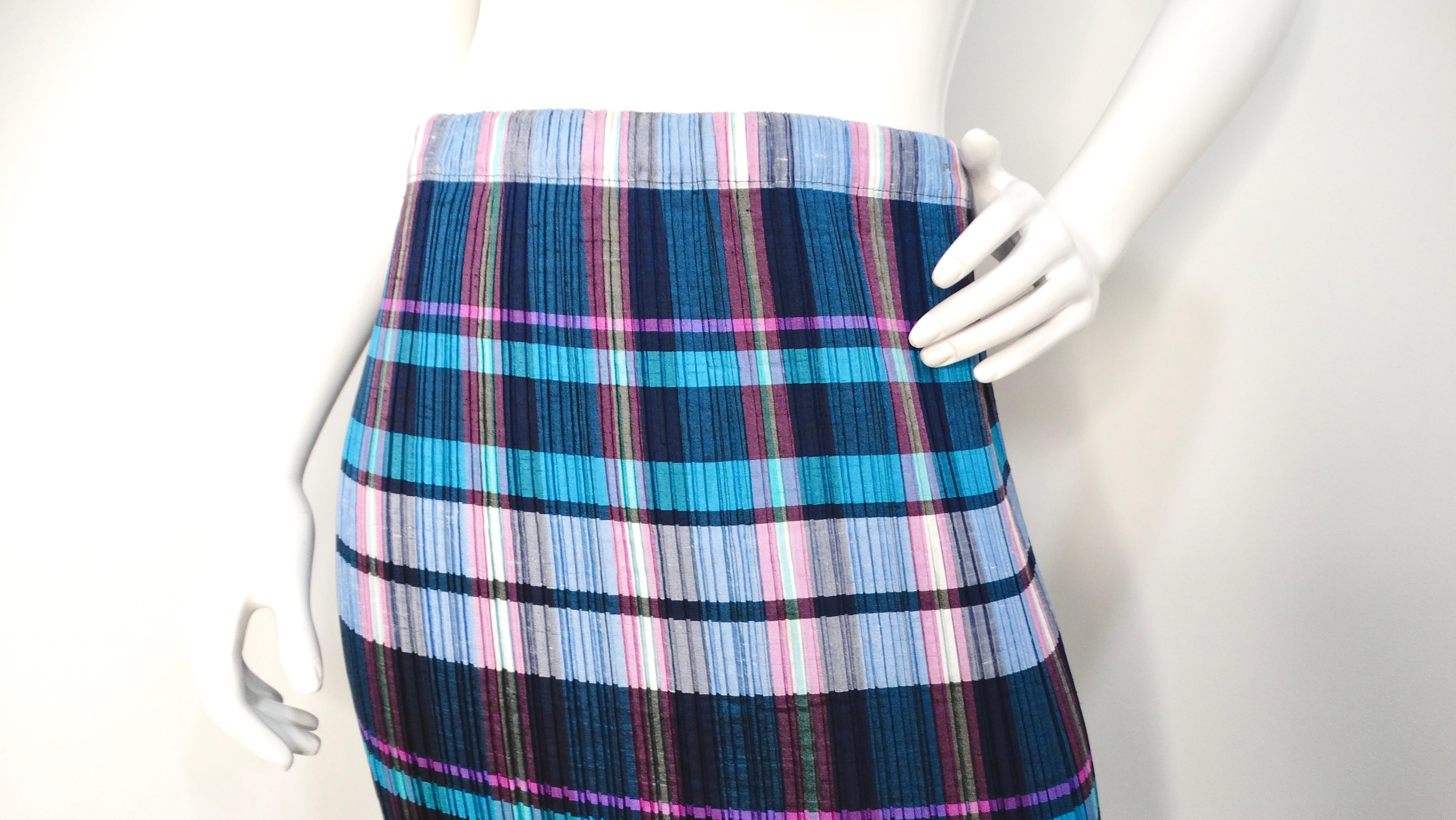 Violet Issey Miyake 1990 Bleu et violet Jupe longue plissée à imprimé écossais en vente