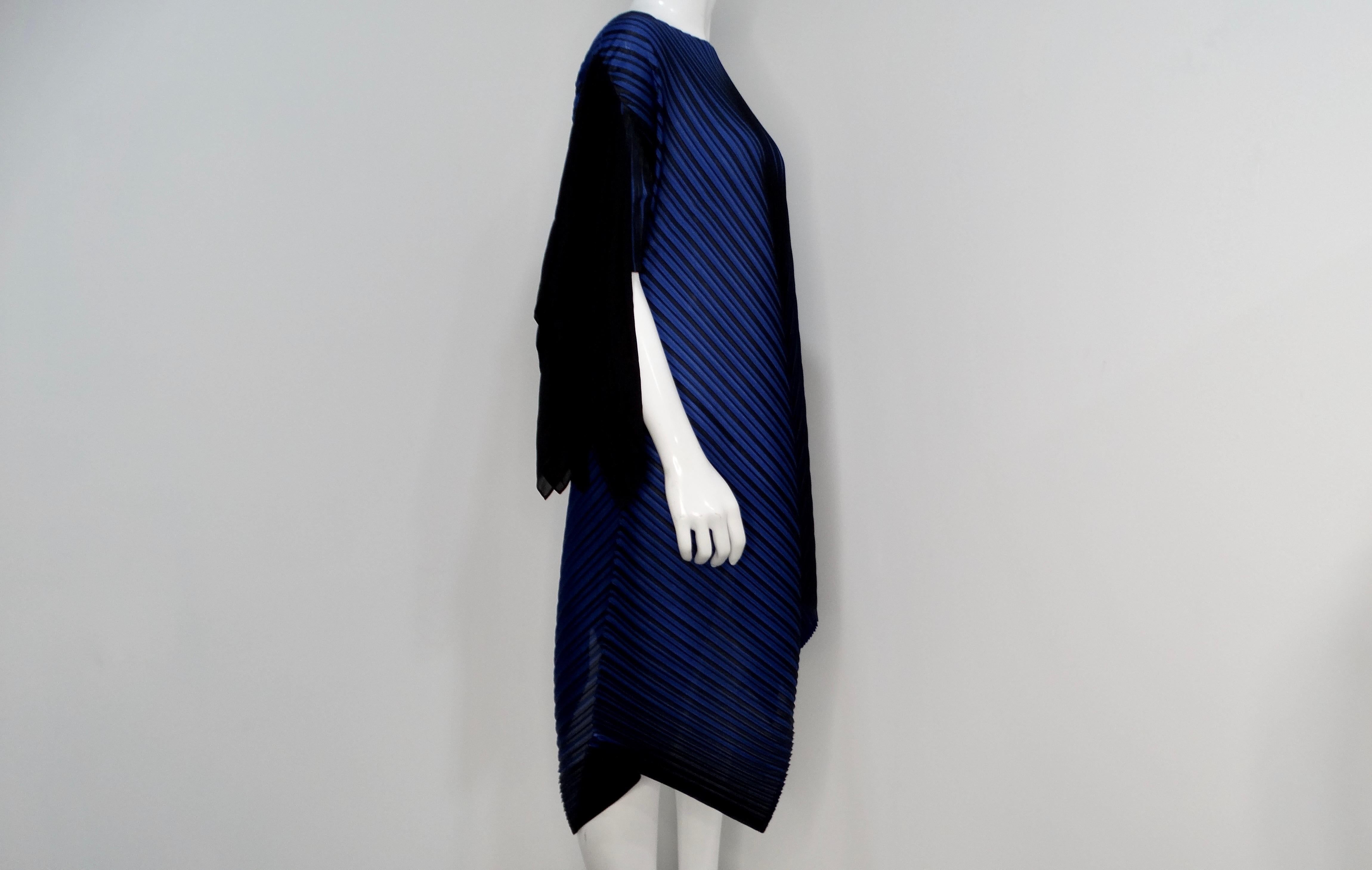 Issey Miyake 1990s Pleats Please Tunica asimmetrica a righe blu e nere in vendita 3