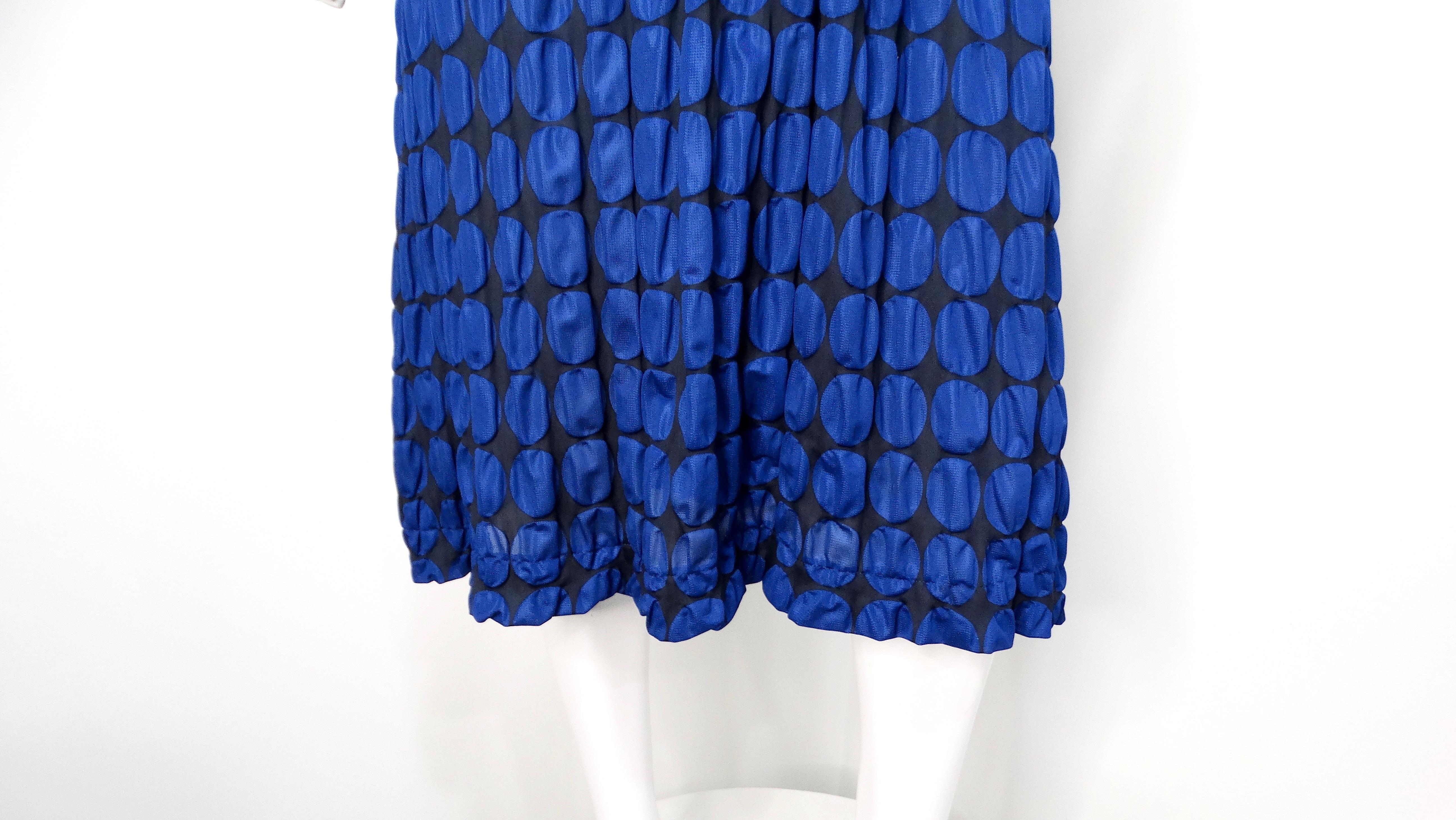 Issey Miyake 1990s Pleats Please Vestido sin mangas de lunares azul oscuro en Bueno estado para la venta en Scottsdale, AZ