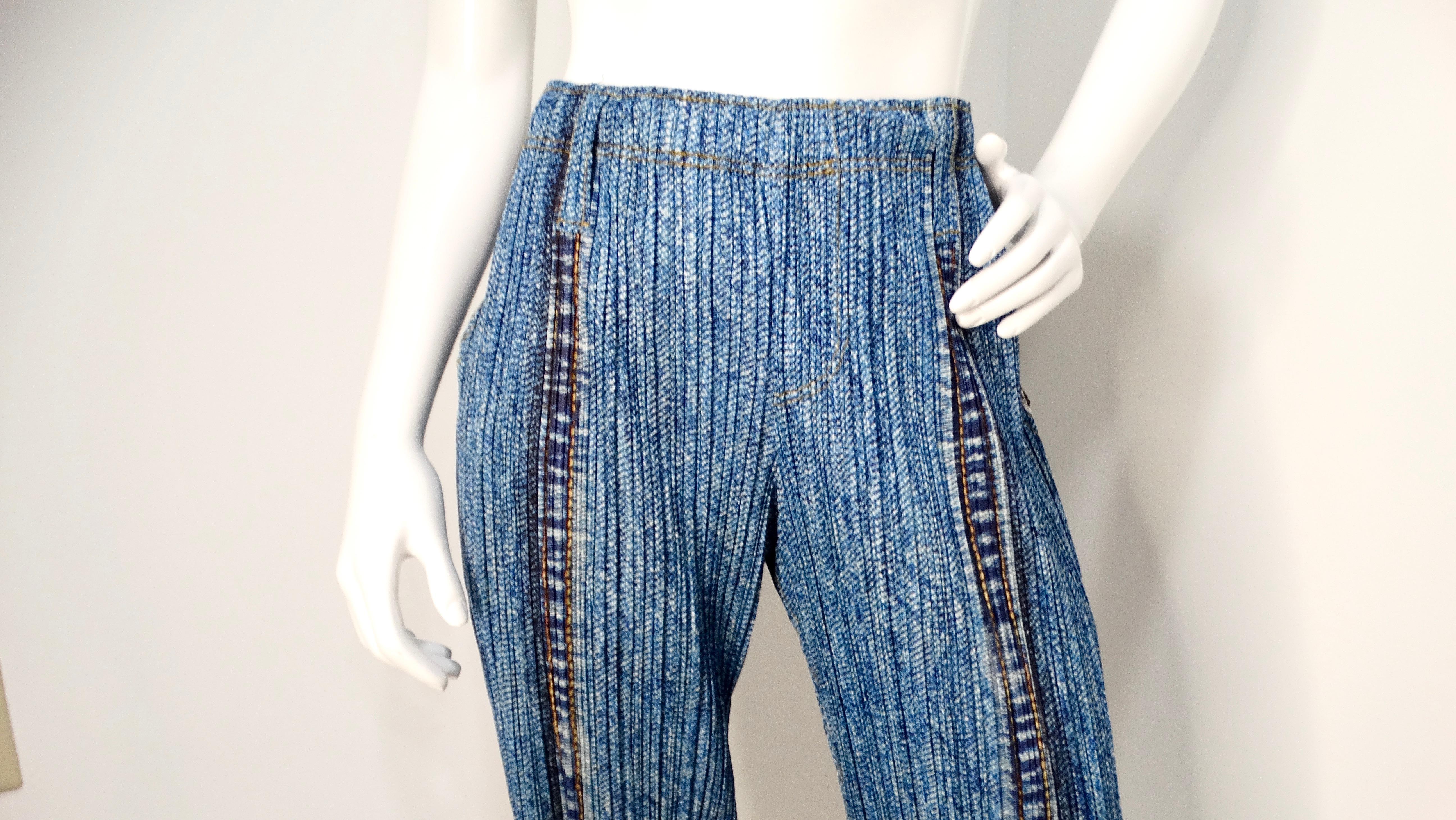 Women's Issey Miyake 1990s Pleats Please Denim Print Pleated Capri Pants For Sale