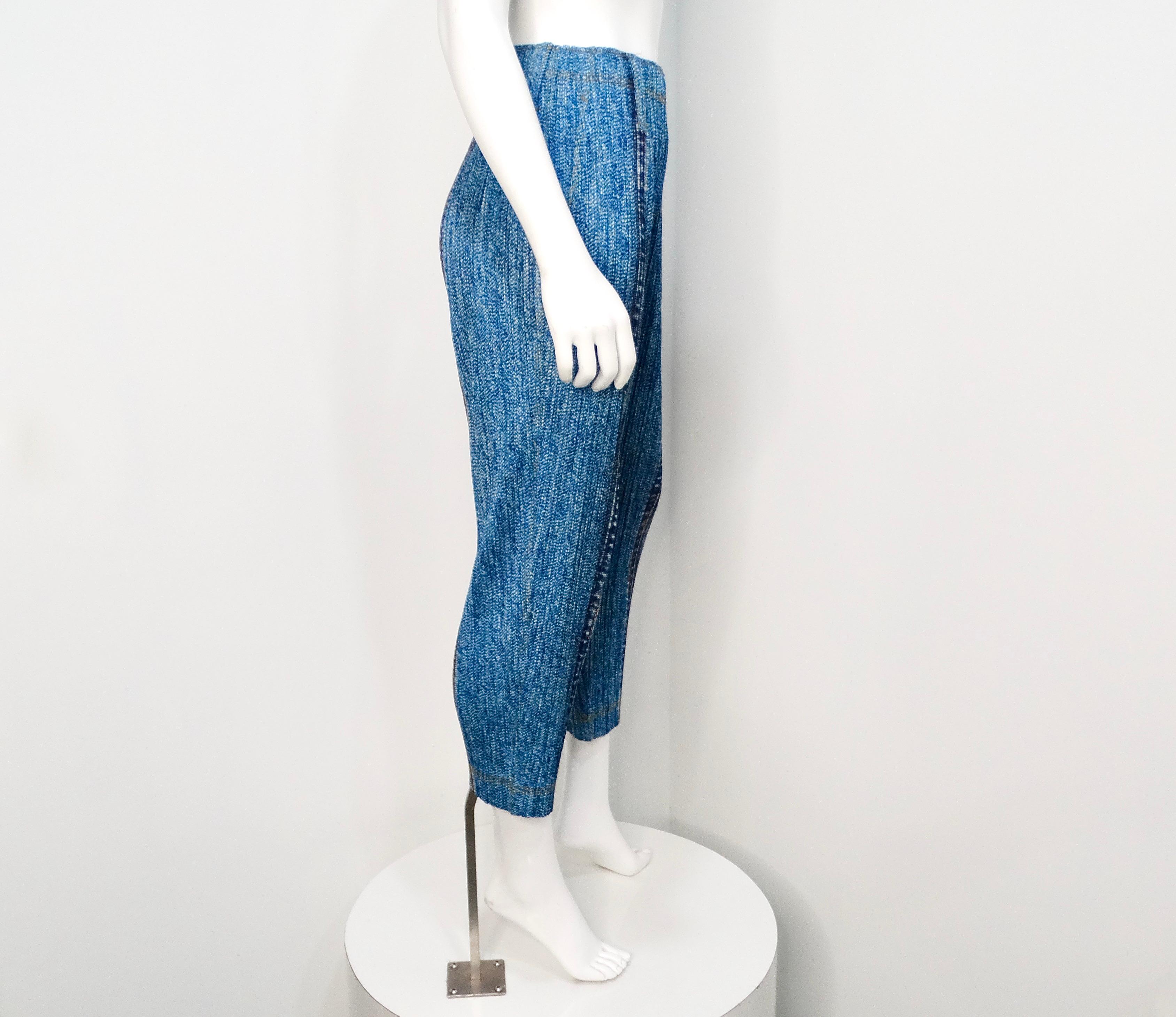 Issey Miyake 1990s Pleats Please Denim Print Pleated Capri Pants For Sale 2