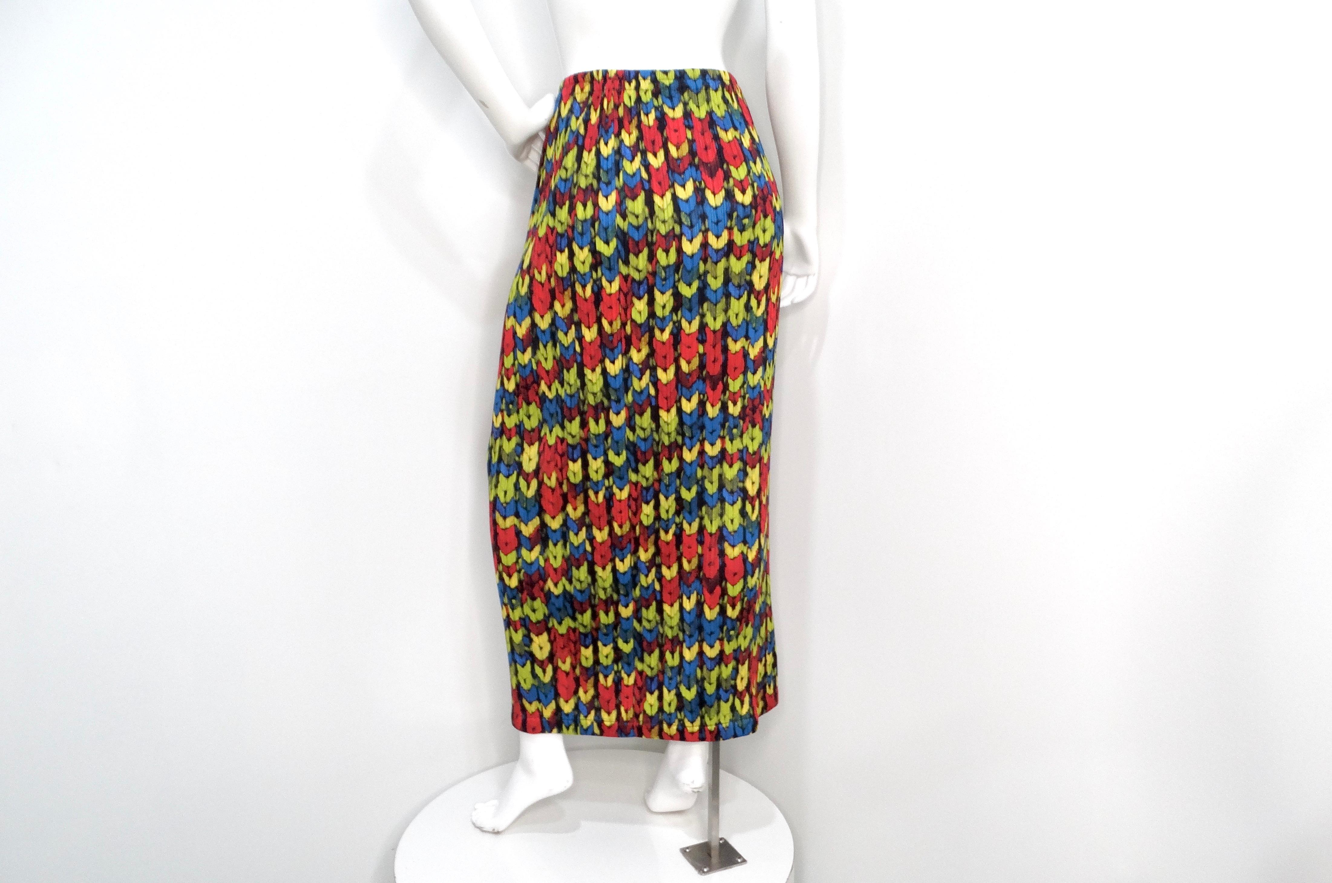 Issey Miyake 1990s Pleats Please Maxifalda estampada multicolor en venta 1