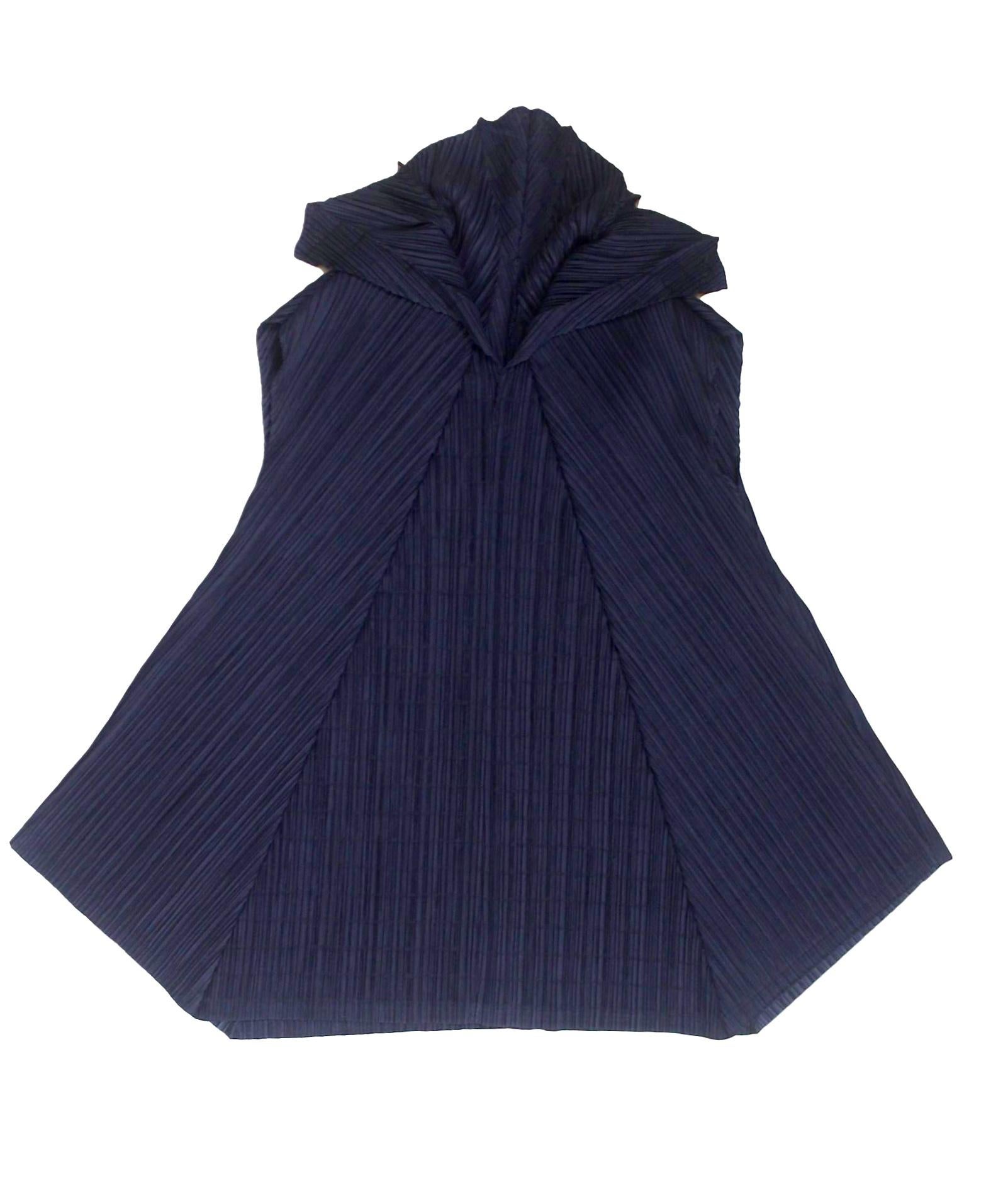 Issey Miyake 1990s Pleats Please Ornamental Collar Blouse For Sale 7