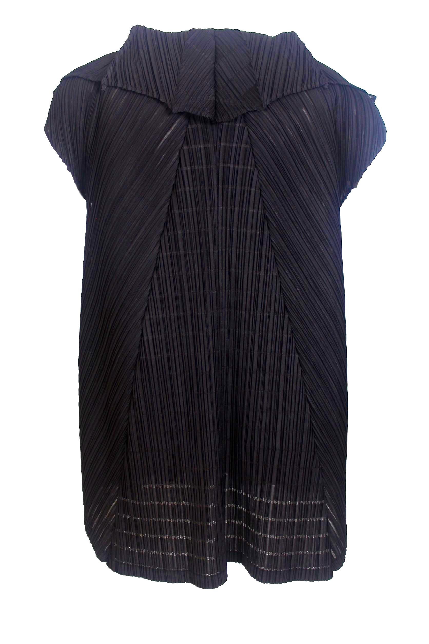 Issey Miyake 1990s Pleats Please Ornamental Collar Blouse For Sale 3