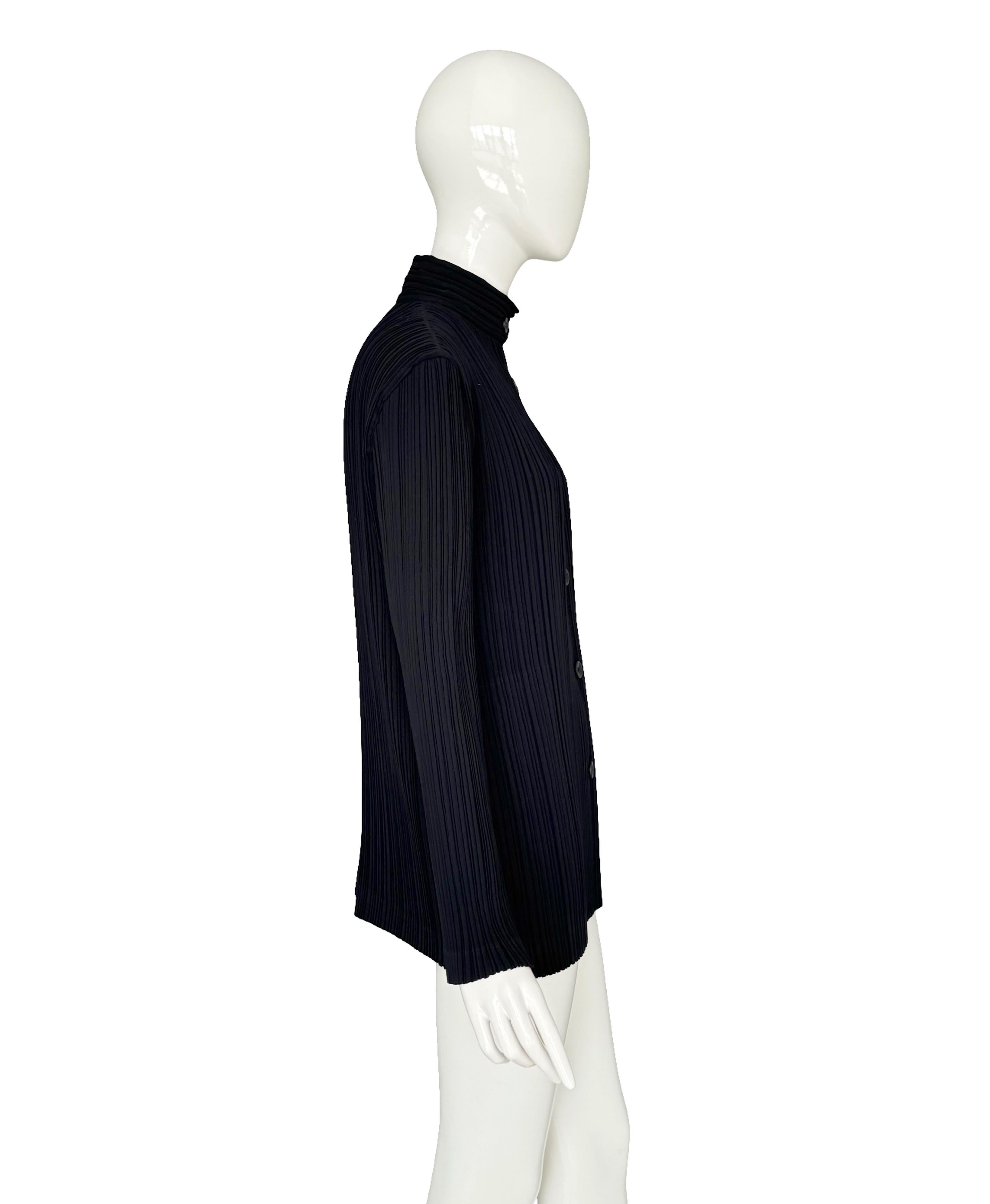 Issey Miyake 1990s Vintage Giacca nera a pieghe Avant Garde giapponese Minimalismo d'avanguardia in vendita 1