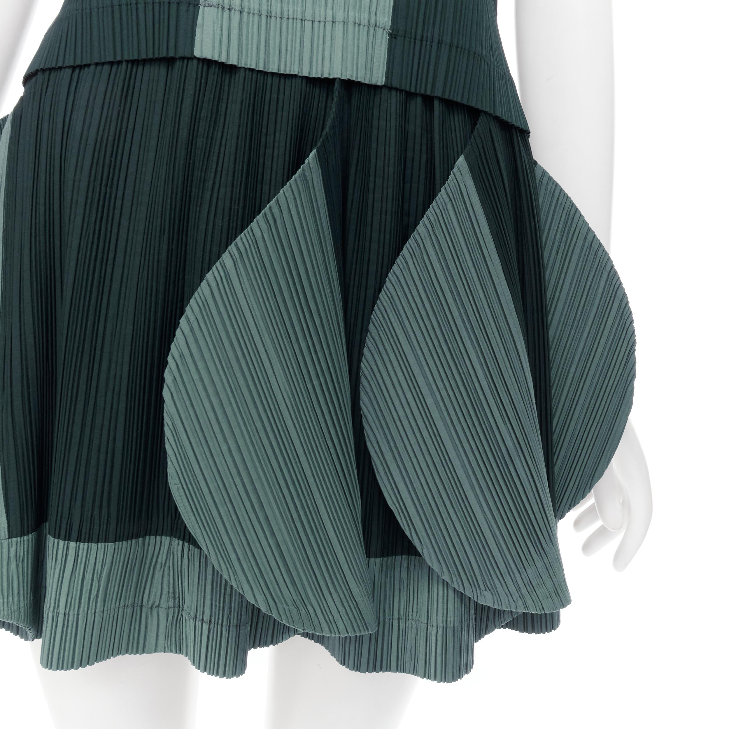 ISSEY MIYAKE 1991 Runway navy grey colorblocked rounded sleeve top petal skirt M For Sale 4