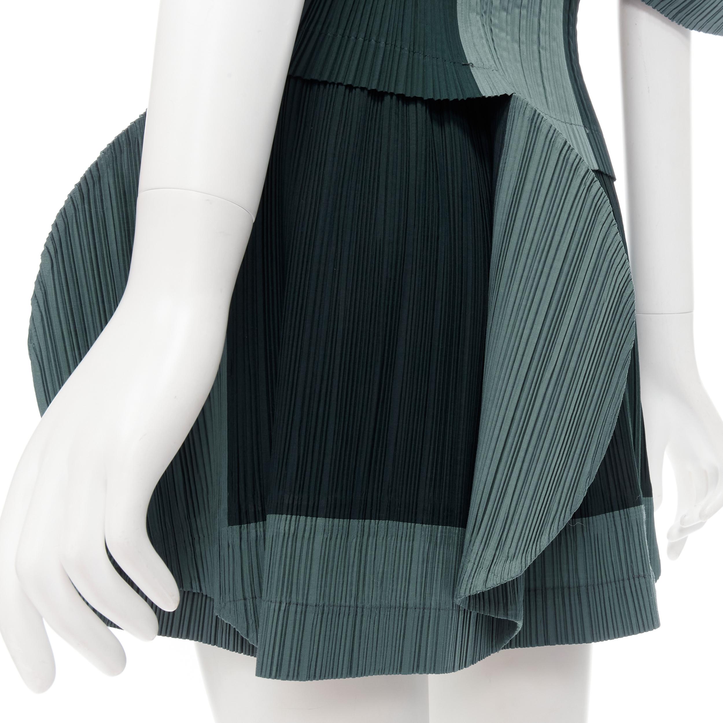 ISSEY MIYAKE 1991 Runway navy grey colorblocked rounded sleeve top petal skirt M For Sale 5