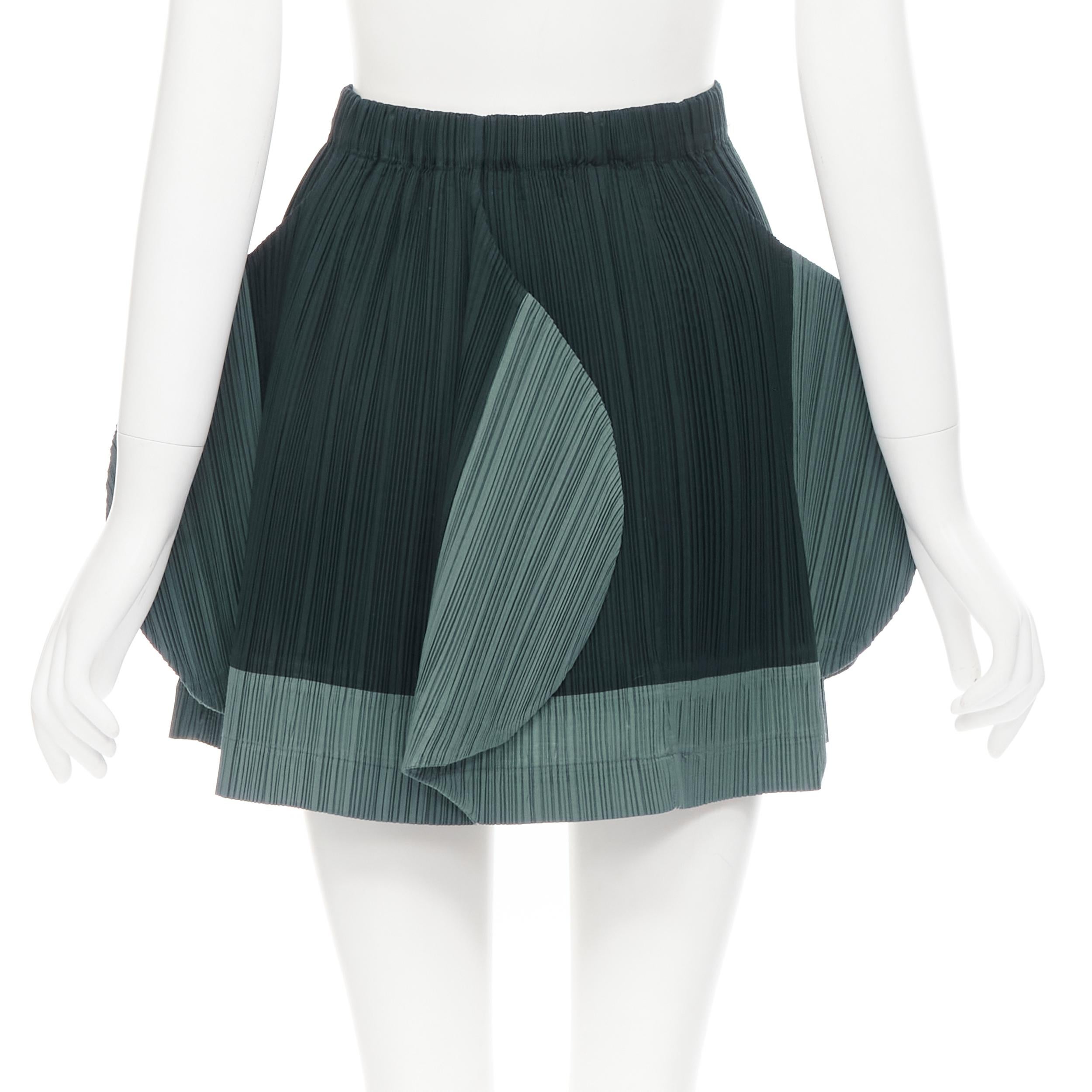 ISSEY MIYAKE 1991 Runway navy grey colorblocked rounded sleeve top petal skirt M For Sale 3