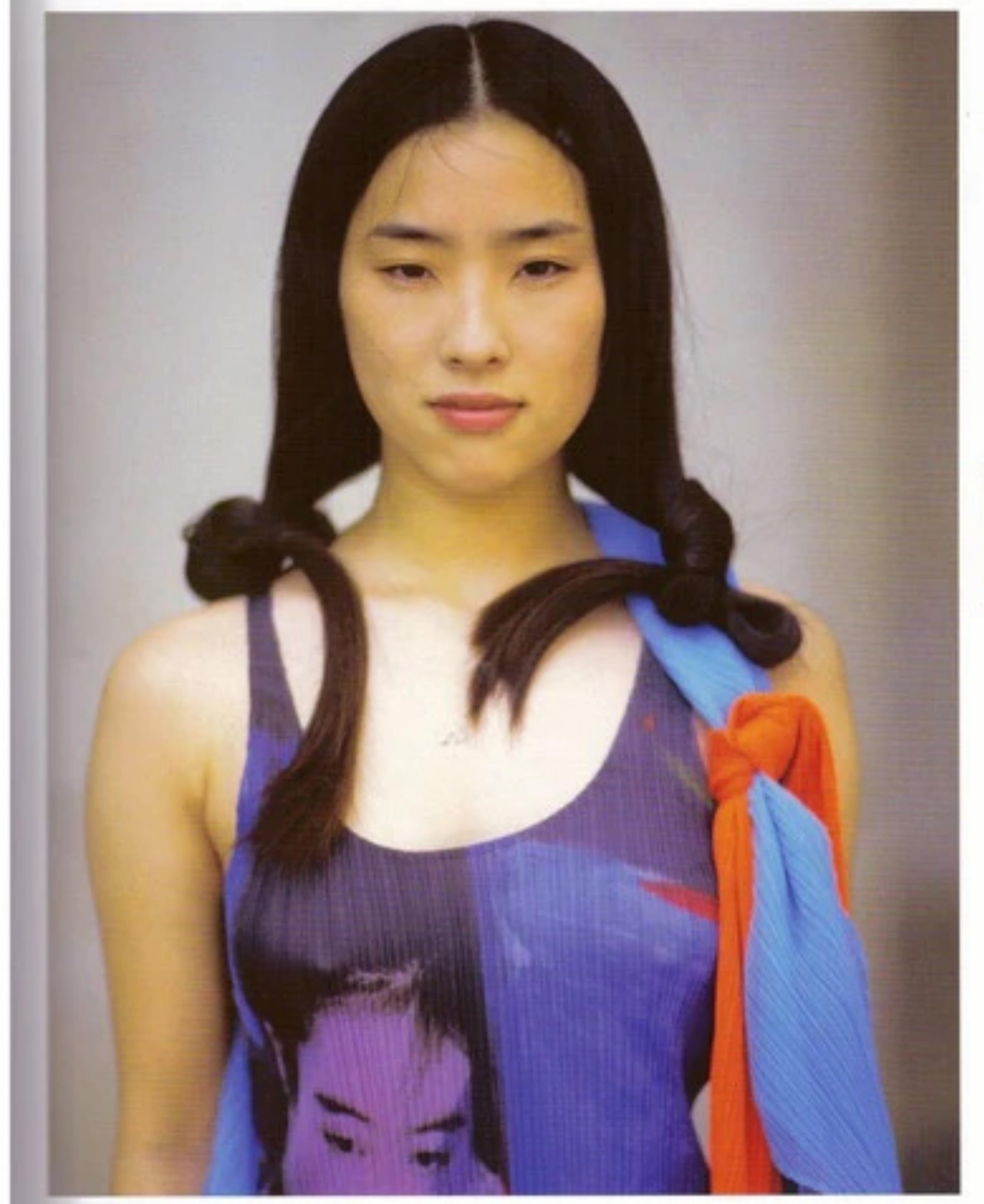 ISSEY MIYAKE 1997 Guest Artist Serie Nr. 2 Nobuyoshi Araki Lila Kleid im Angebot 3
