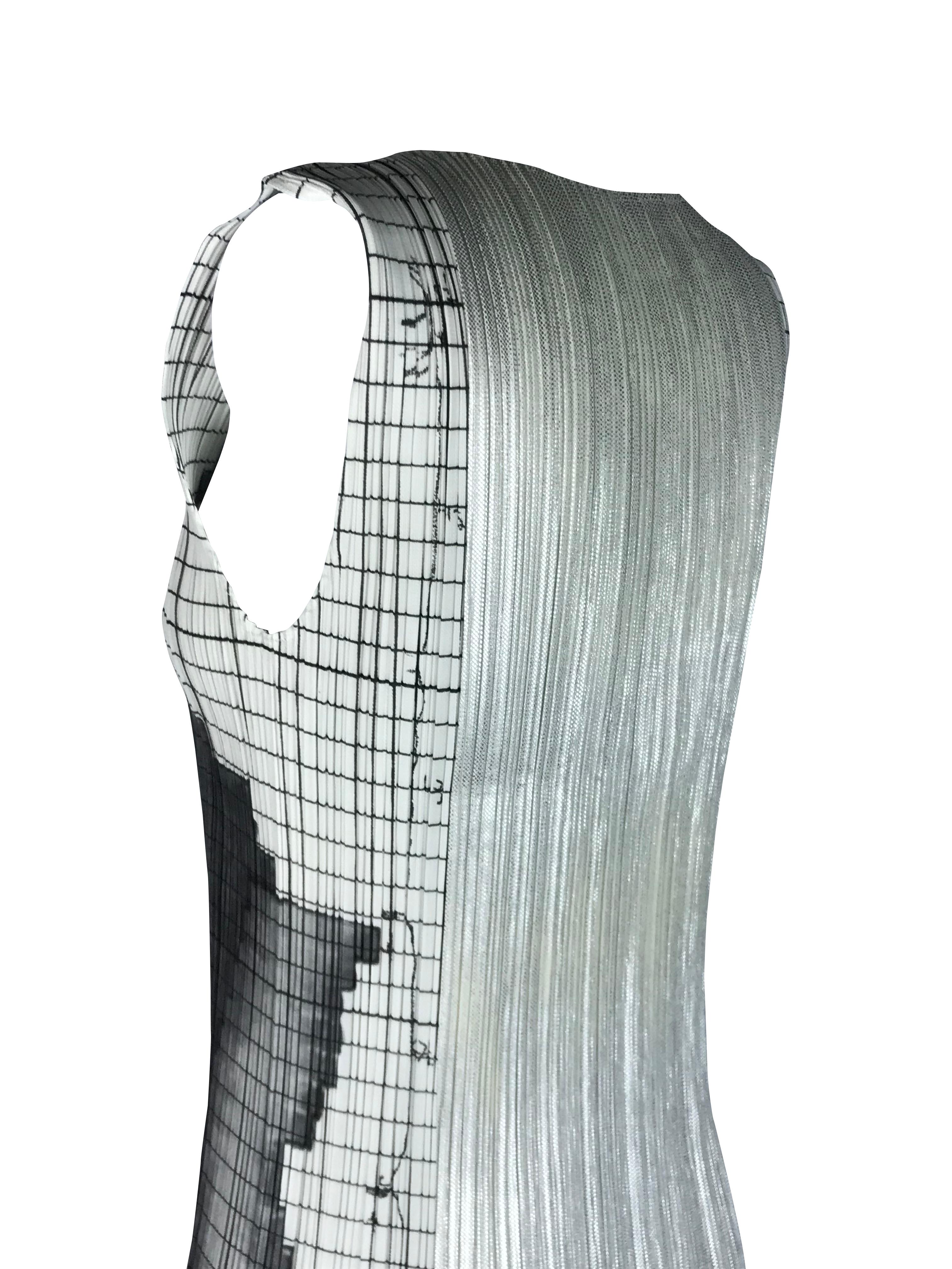 Issey Miyake Guest Artist Series 1998 No.3 Tim Hawkinson Abito a pieghe in vendita 2