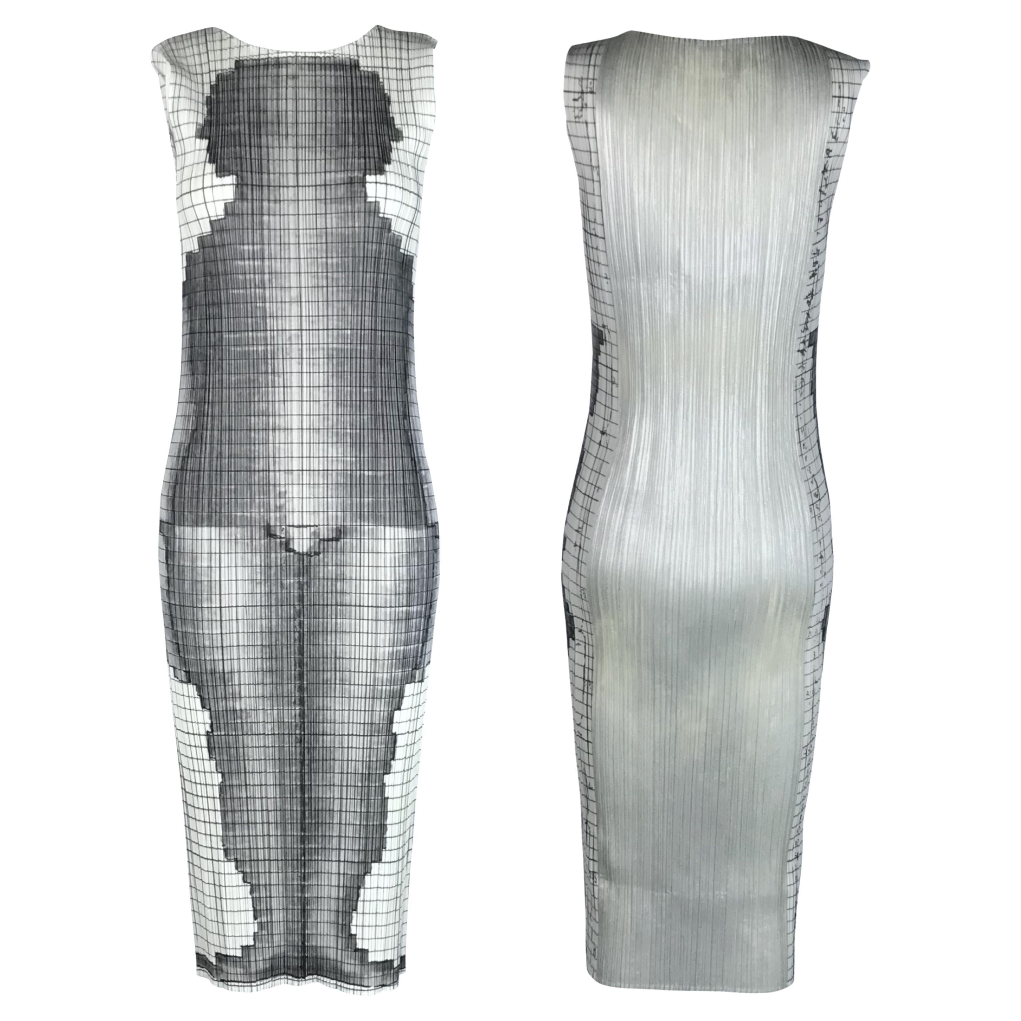 Issey Miyake Guest Artist Series 1998 No.3 Tim Hawkinson Abito a pieghe in vendita