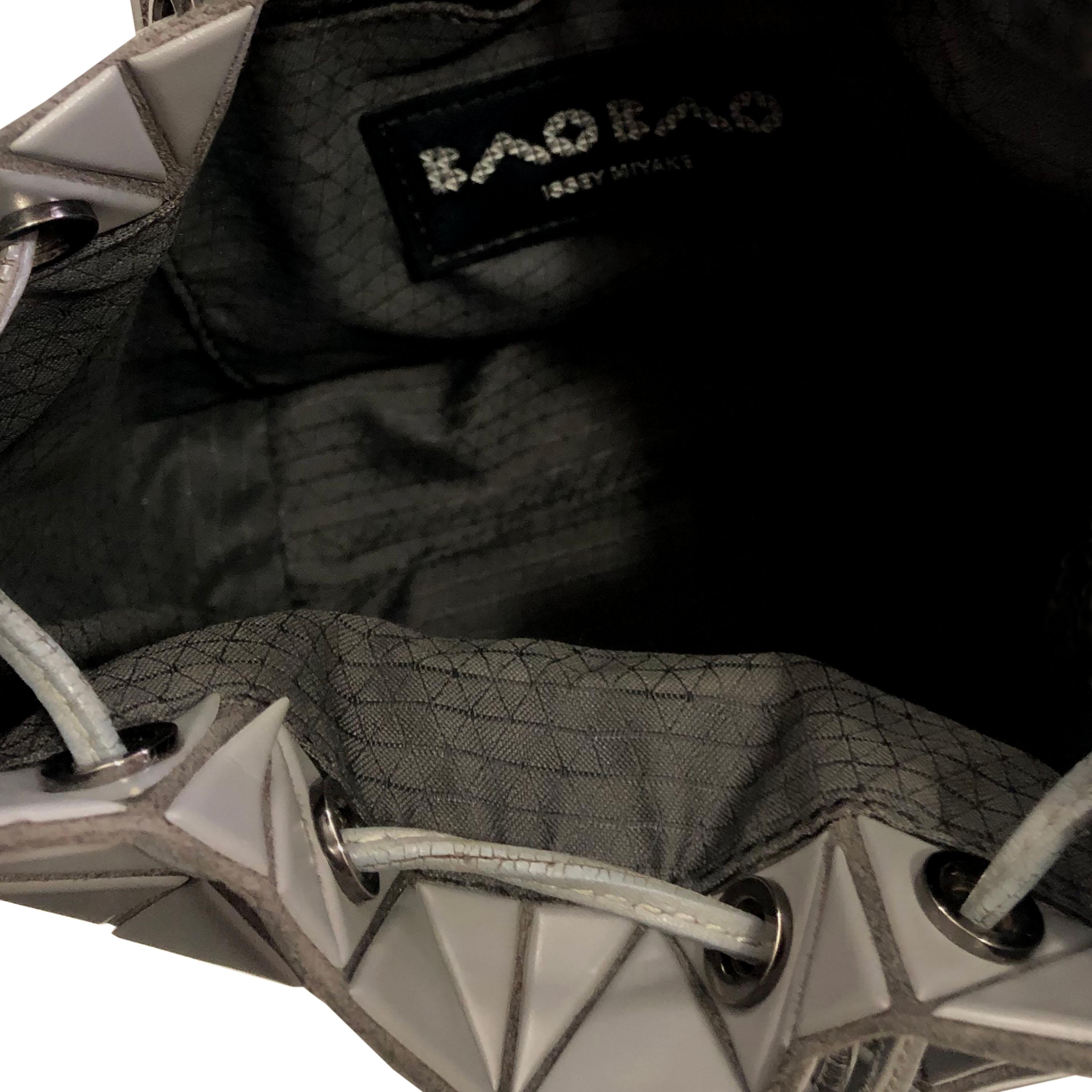 Issey Miyake Bao Bao - Shoulder Bag - Grey Leather - Prism Detailing  2