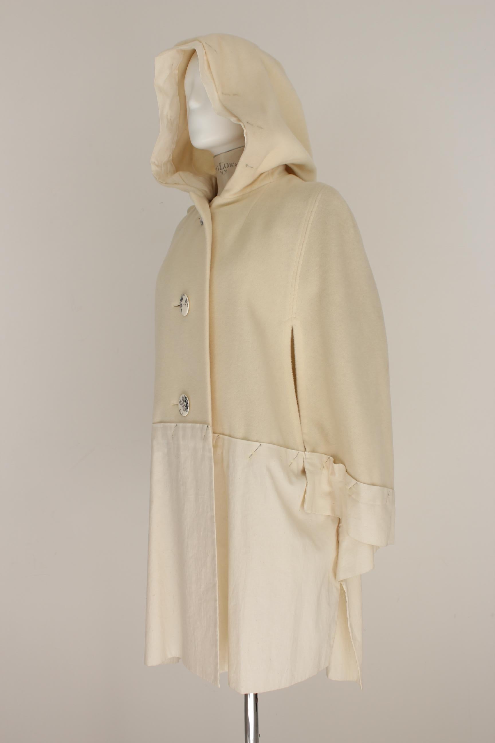 Issey Miyake Beige Wool Nylon Hood Cape Coat Batwing 1990s Dressmaker Needles In Good Condition For Sale In Brindisi, Bt