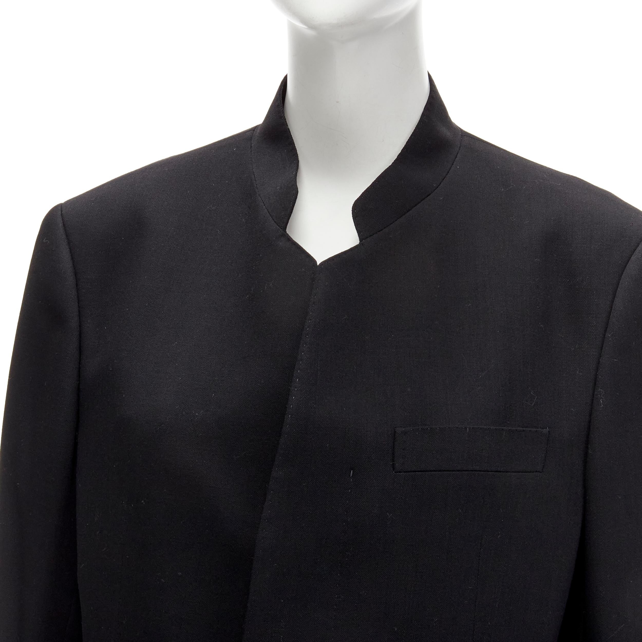 ISSEY MIYAKE black 100% wool minimal classic stand collar blazer JP1 S
Reference: BMPA/A00243
Brand: Issey Miyake
Material: Wool
Color: Black
Pattern: Solid
Closure: Button
Lining: Fabric
Extra Details: Best for minimalistic looks.
Made in: