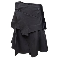 Issey Miyake Nero 132 5. Gonna a strati