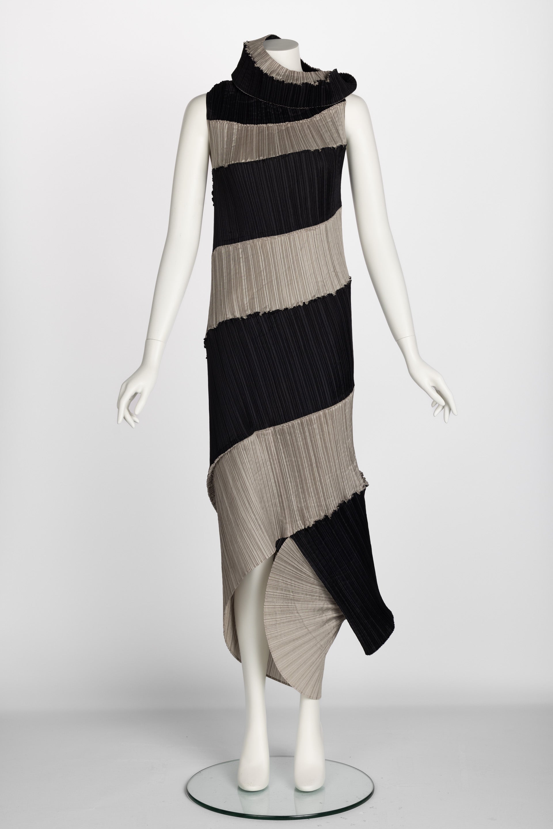 Issey Miyake Black & Beige Striped Plisse Spiral Nautilus Dress, 1990s 2