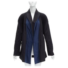 ISSEY MIYAKE schwarz blau Baumwollmischung plissierte Schulter 3D Schnitt Mantel JP2 M