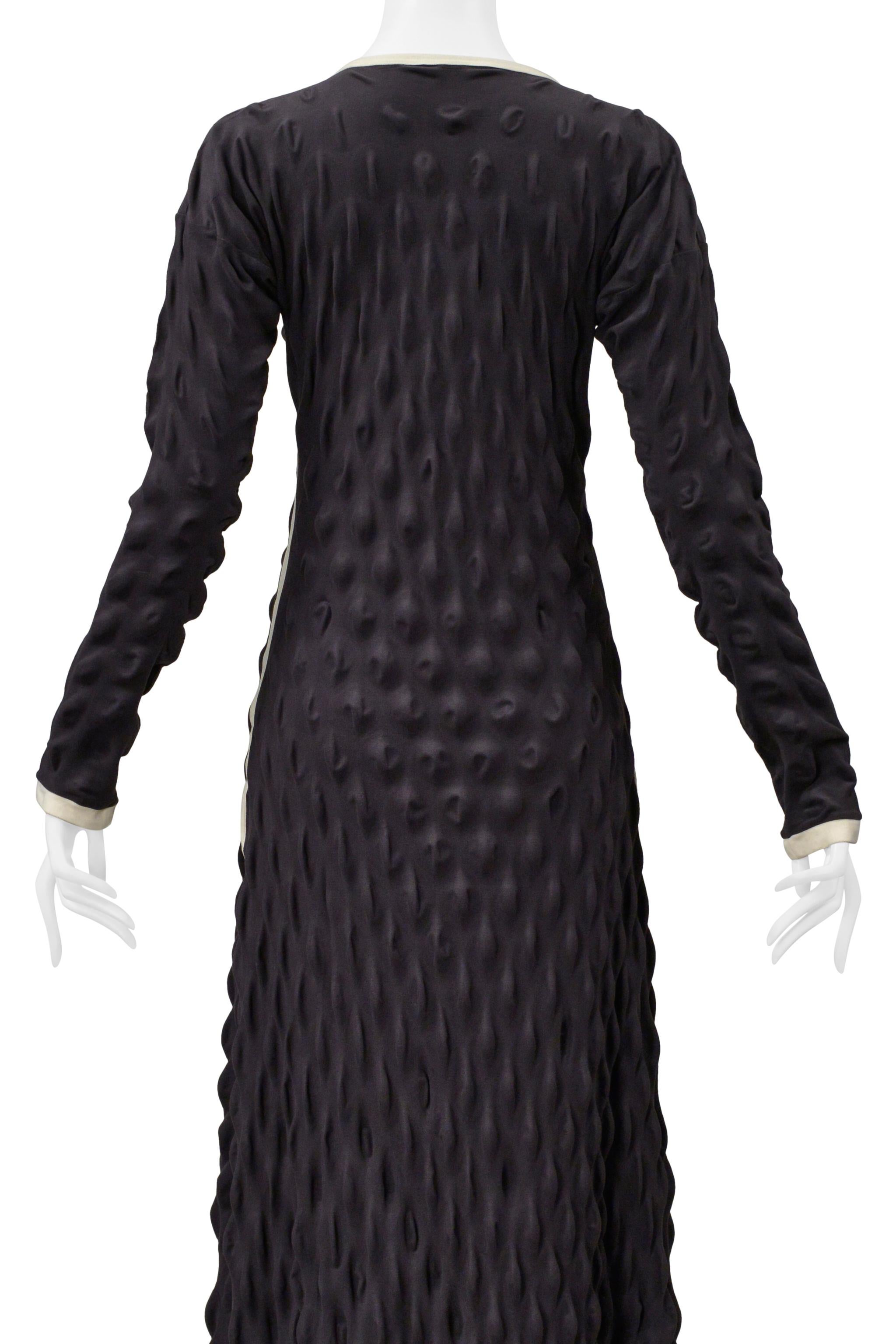Issey Miyake - Robe noire 