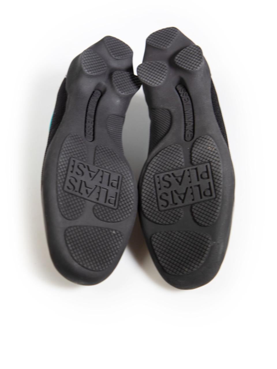 Issey Miyake Schwarz Mesh Slip-On Trainer Größe UK 3.5 im Angebot 1