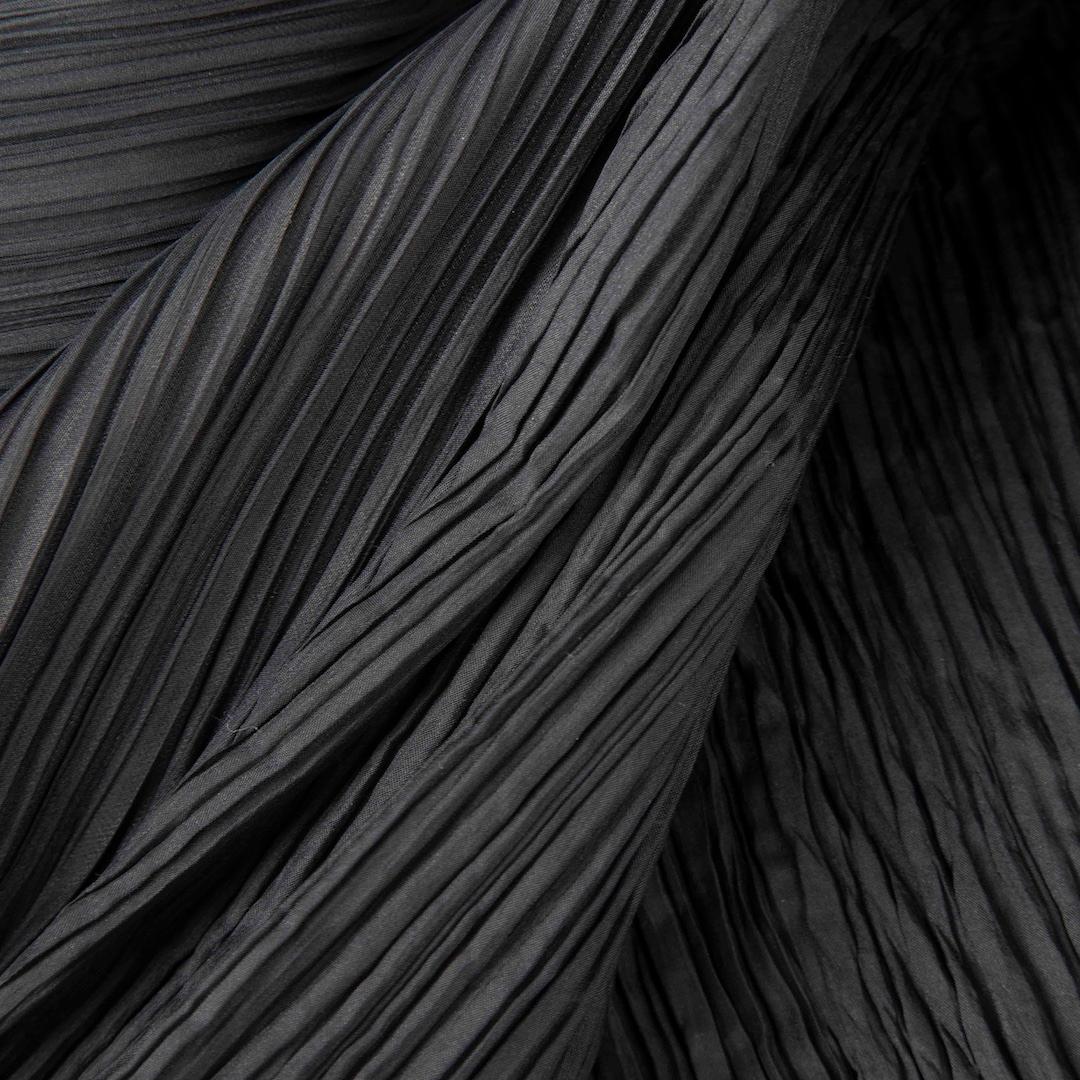 Women's Issey Miyake Black Midi Pleated Skirt Size S