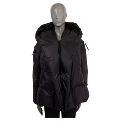 ISSEY MIYAKE black nylon DETACHABLE SLEEVE PUFFER DOWN Jacket 2 M