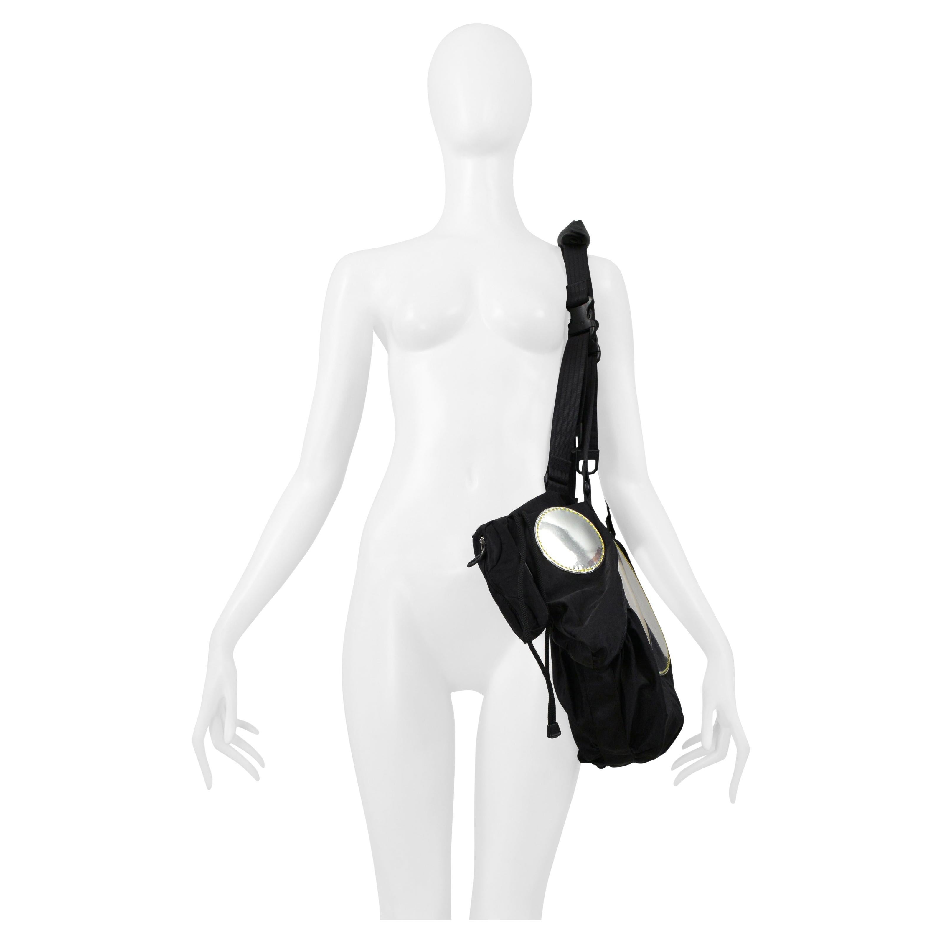 Issey Miyake Bolsa técnica de nailon negro con espejos 2004 en Bueno estado para la venta en Los Angeles, CA