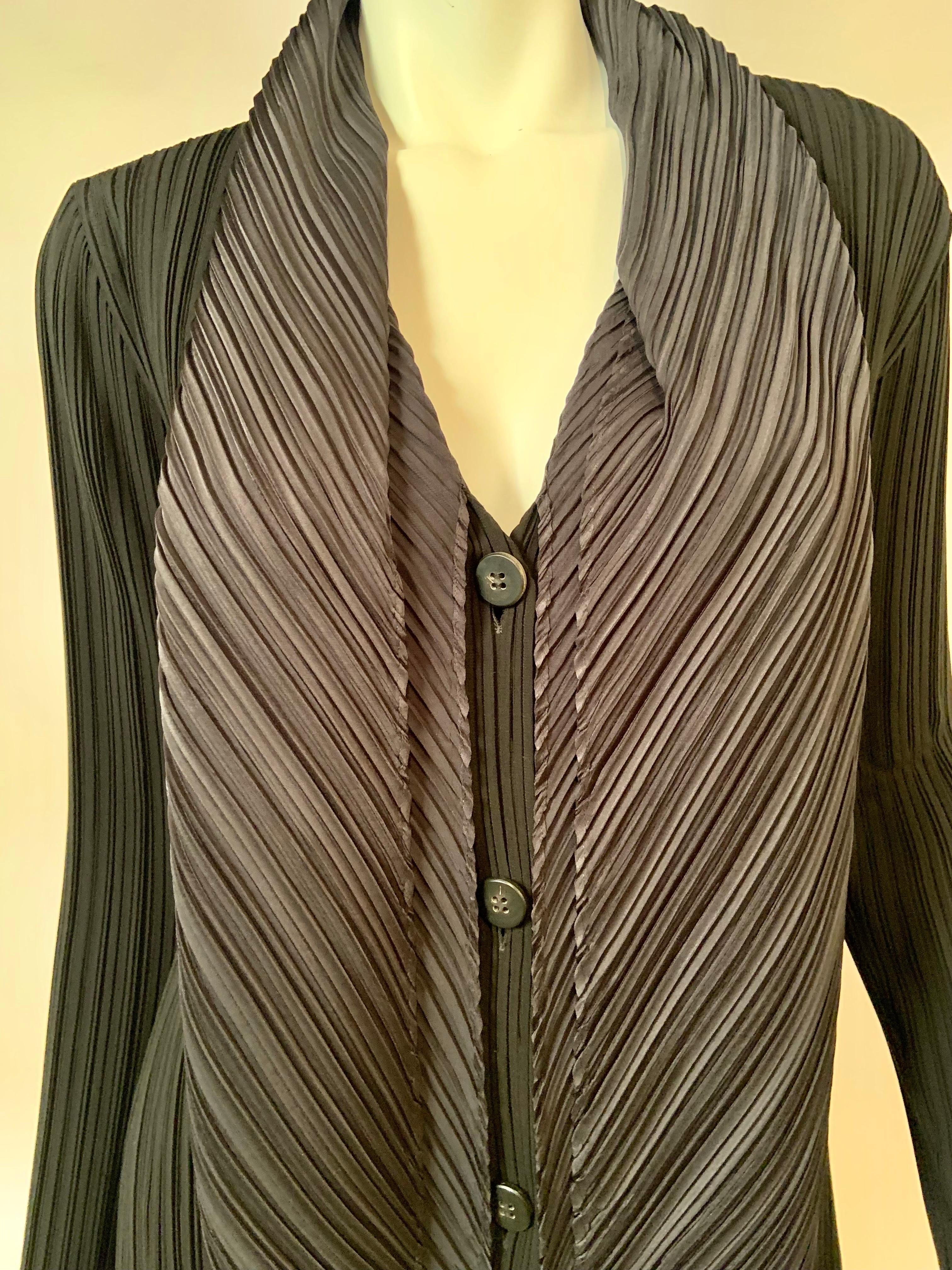 Issey Miyake Black Pleated Coat with Charcoal Grey Scarf For Sale 6
